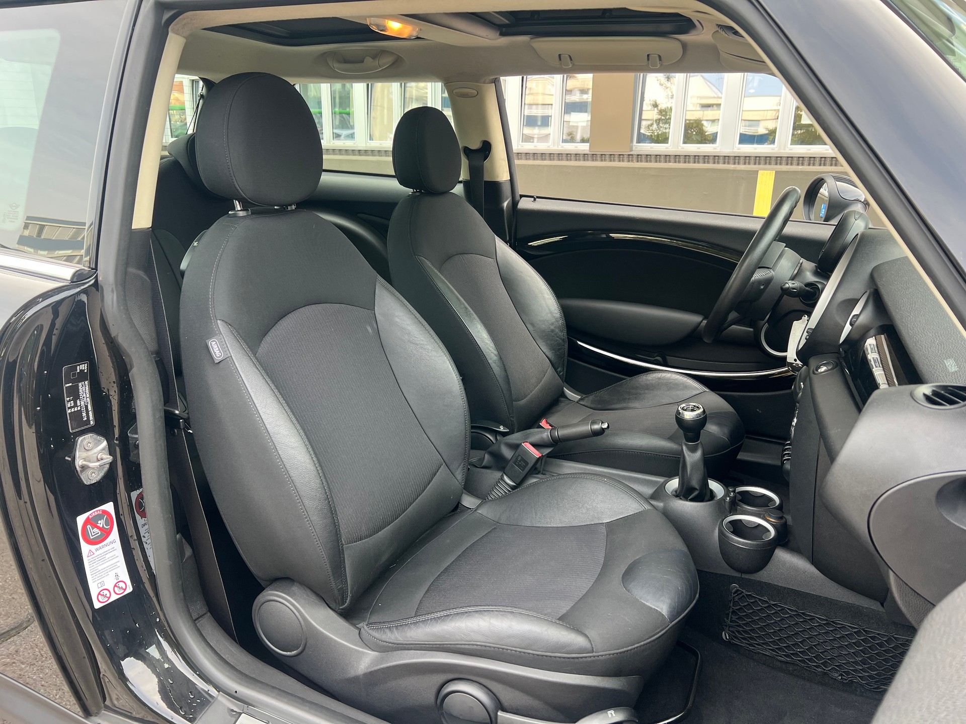 MINI Cooper S-image-11