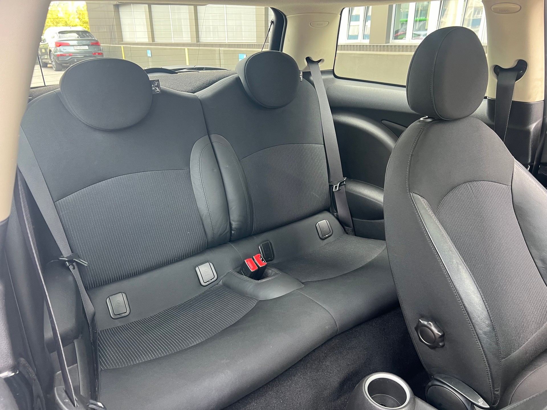 MINI Cooper S-image-13