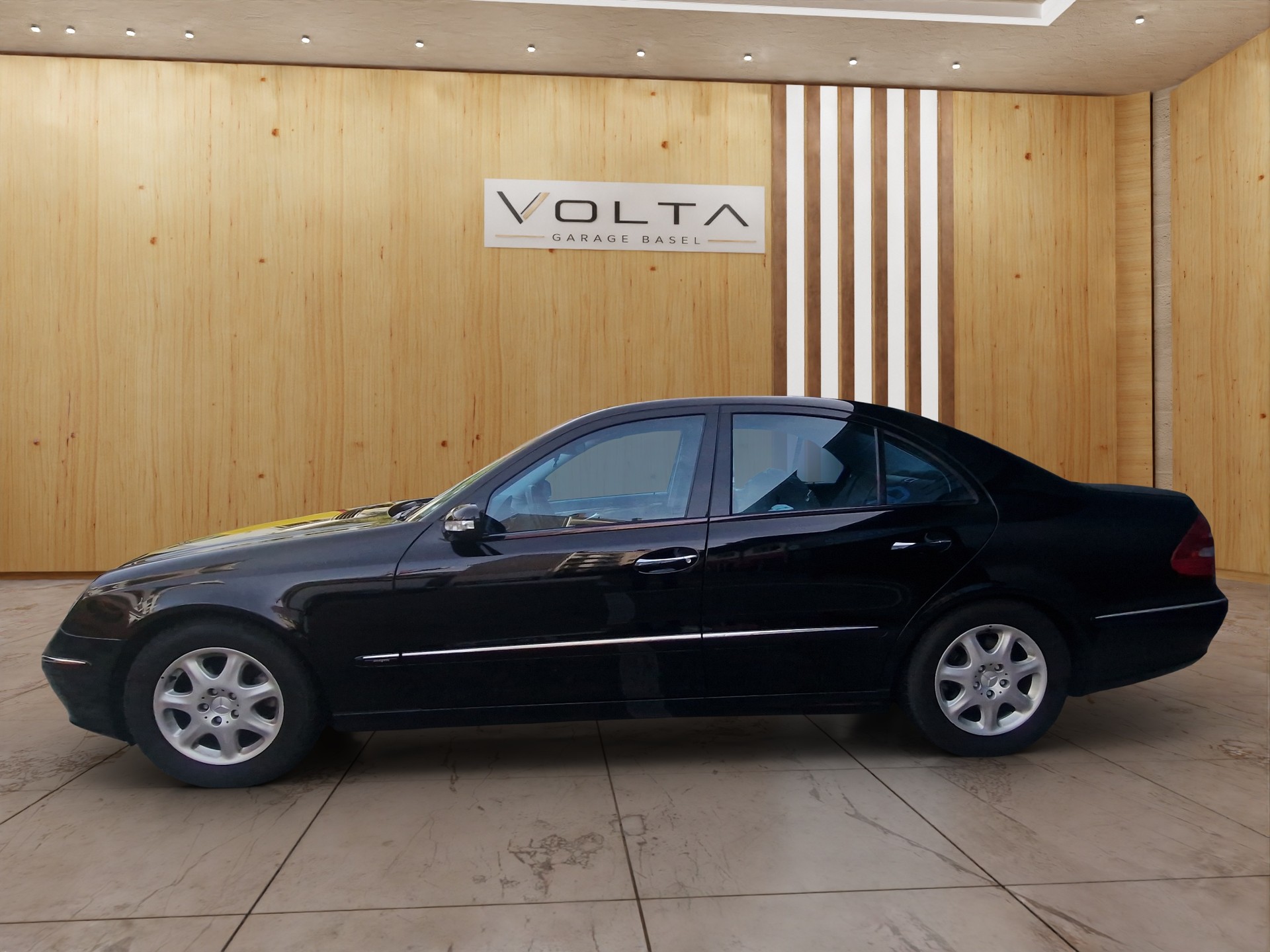 MERCEDES-BENZ E 200 Kompressor Elégance-image-2