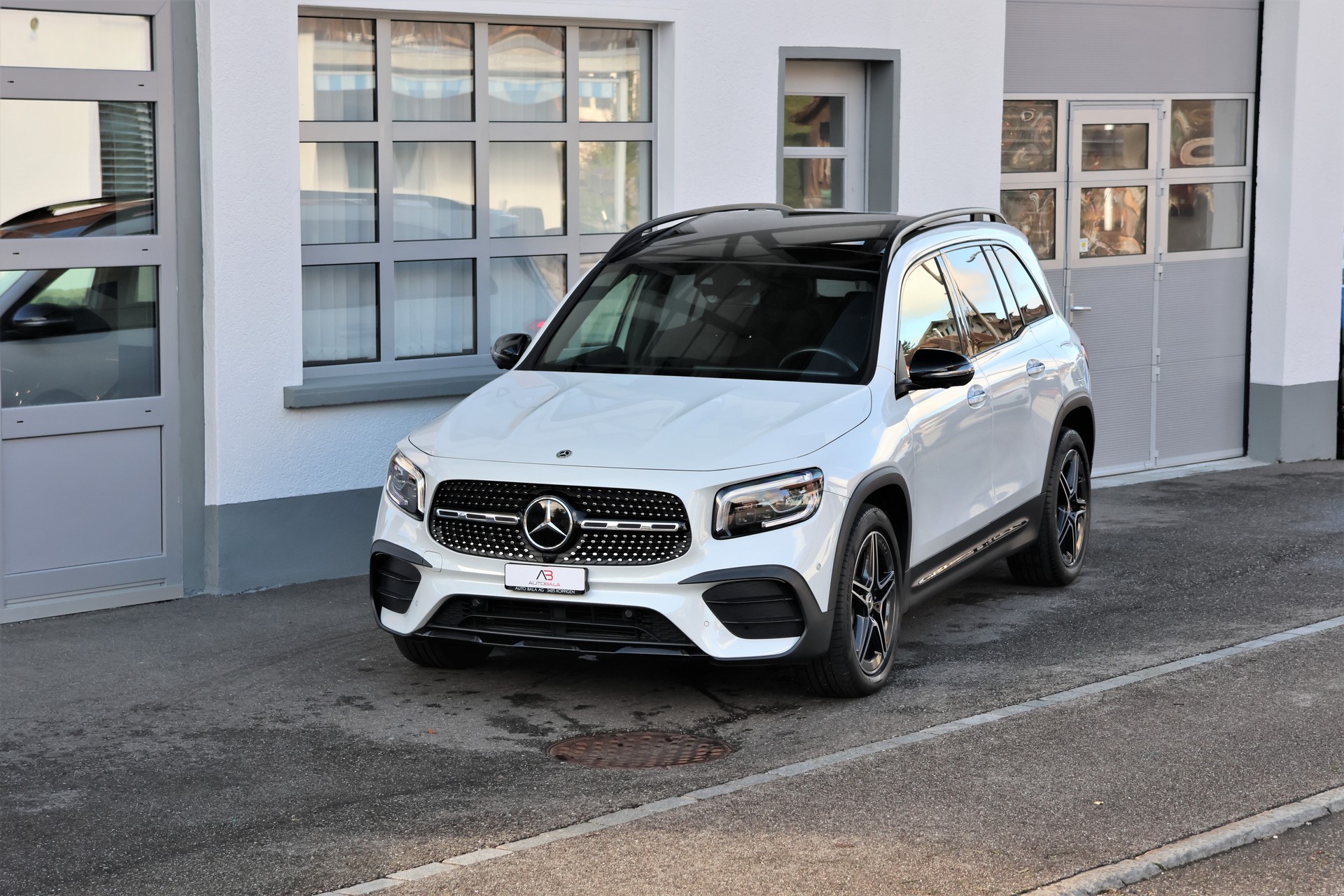 MERCEDES-BENZ GLB 200 d 4Matic AMG Line 8G-Tronic (CH) 7 Plätzer-image-0