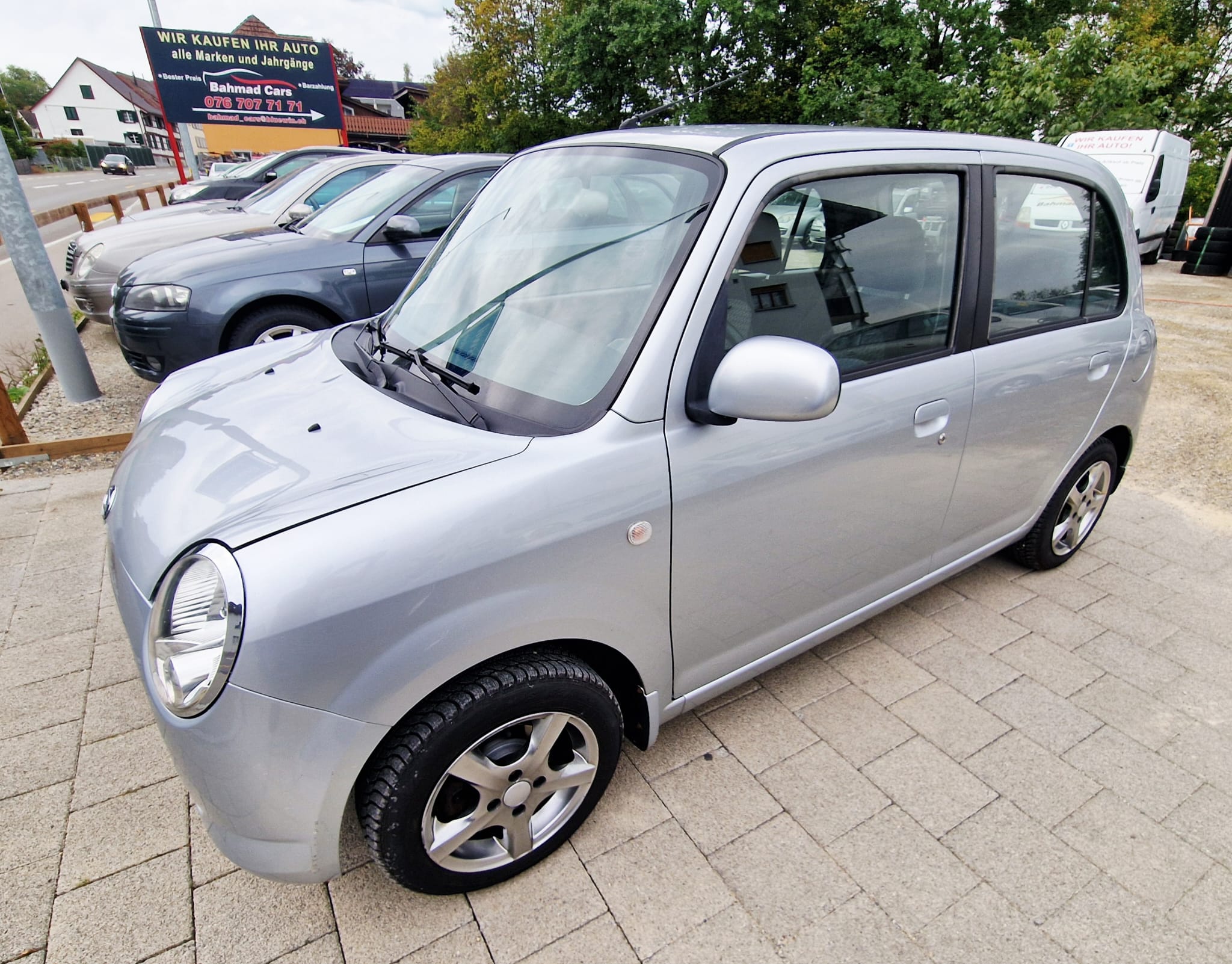 Car photo