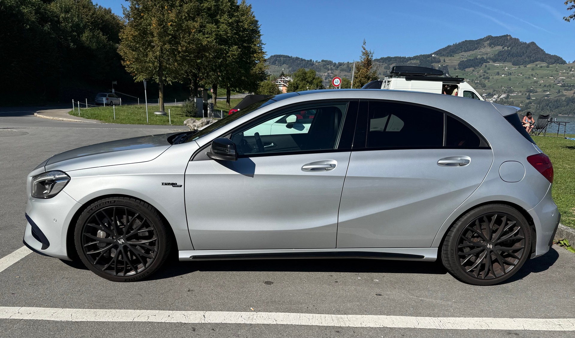 MERCEDES-BENZ A 45 AMG 4m-image-2
