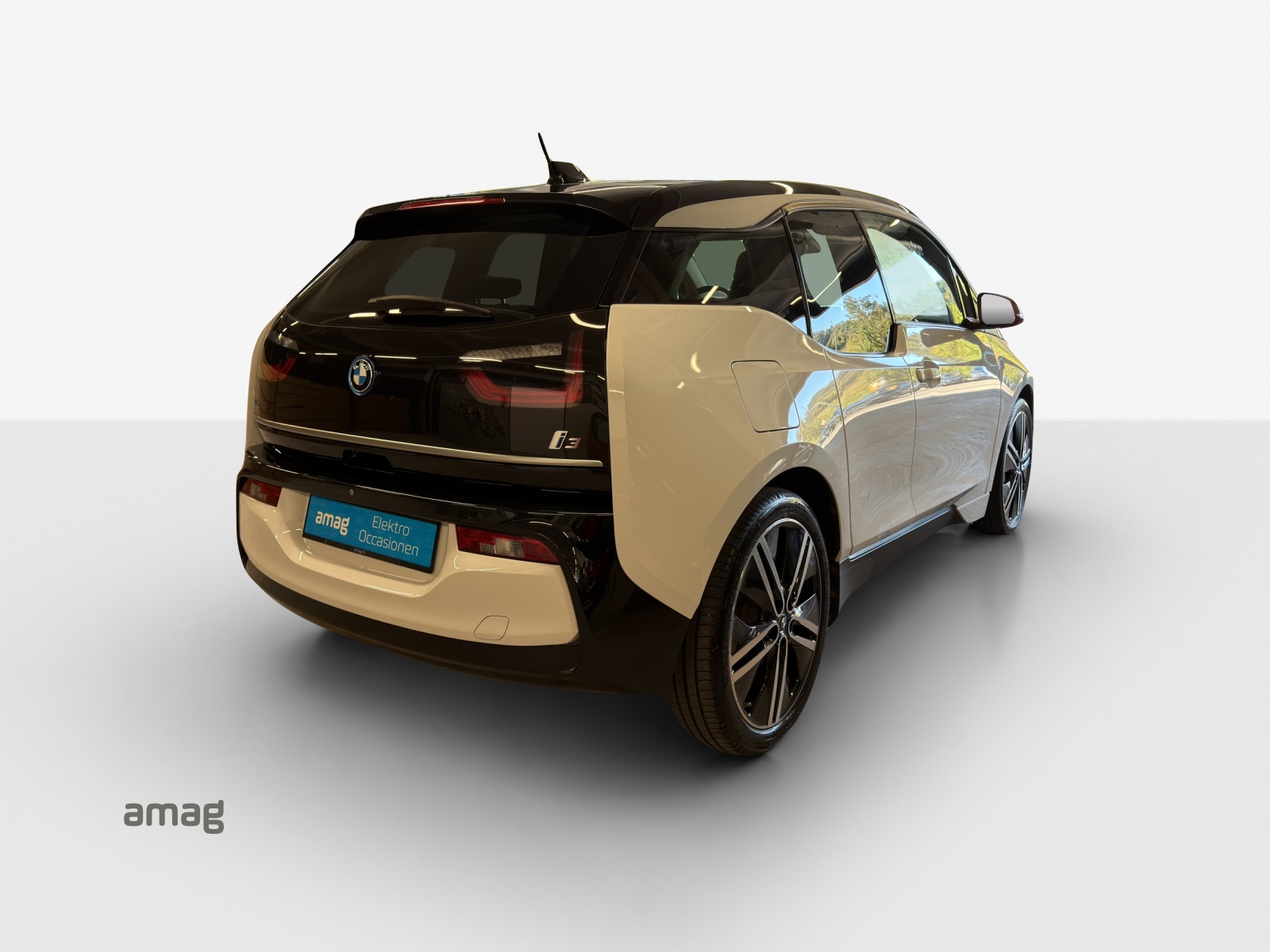 BMW i3 (94Ah)-image-4
