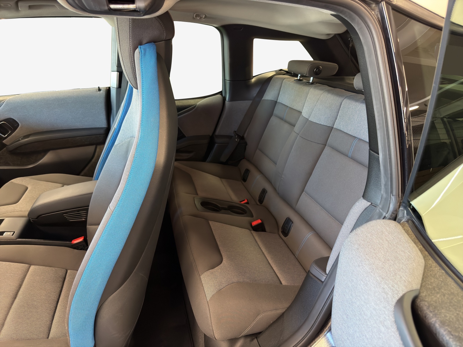 BMW i3 (94Ah)-image-11