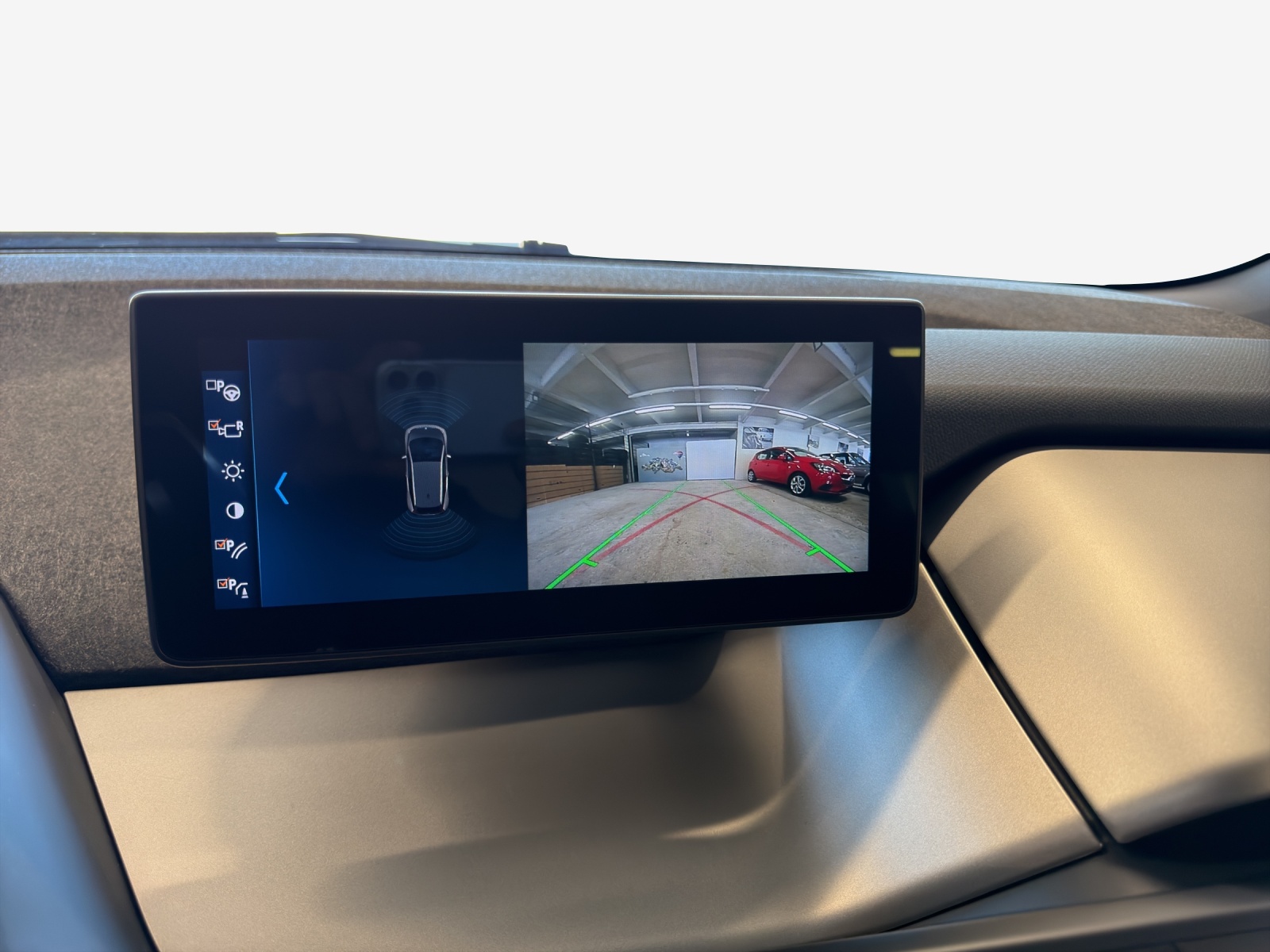 BMW i3 (94Ah)-image-15
