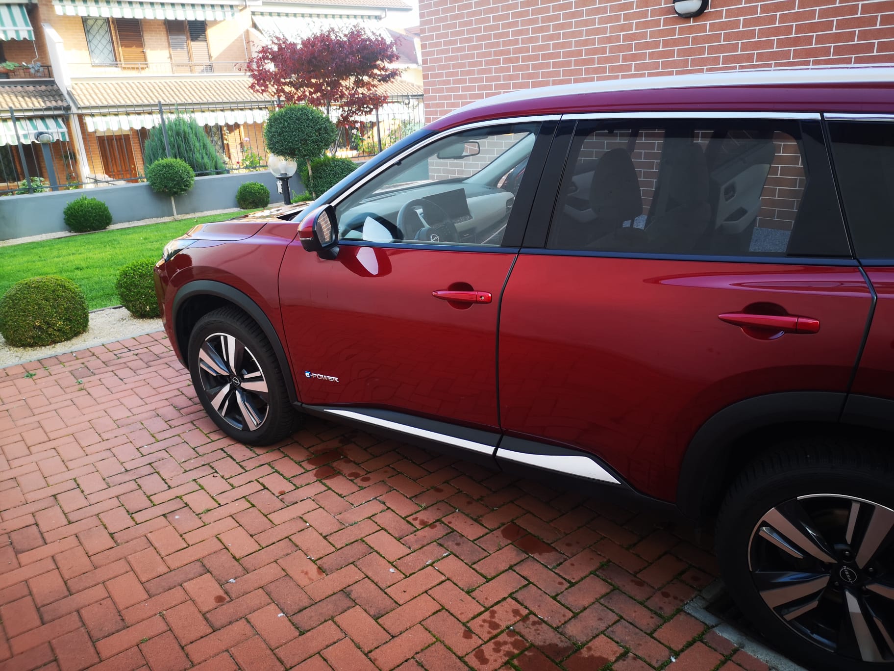 NISSAN 1.5 VC-T Tekna e-4orce-image-3