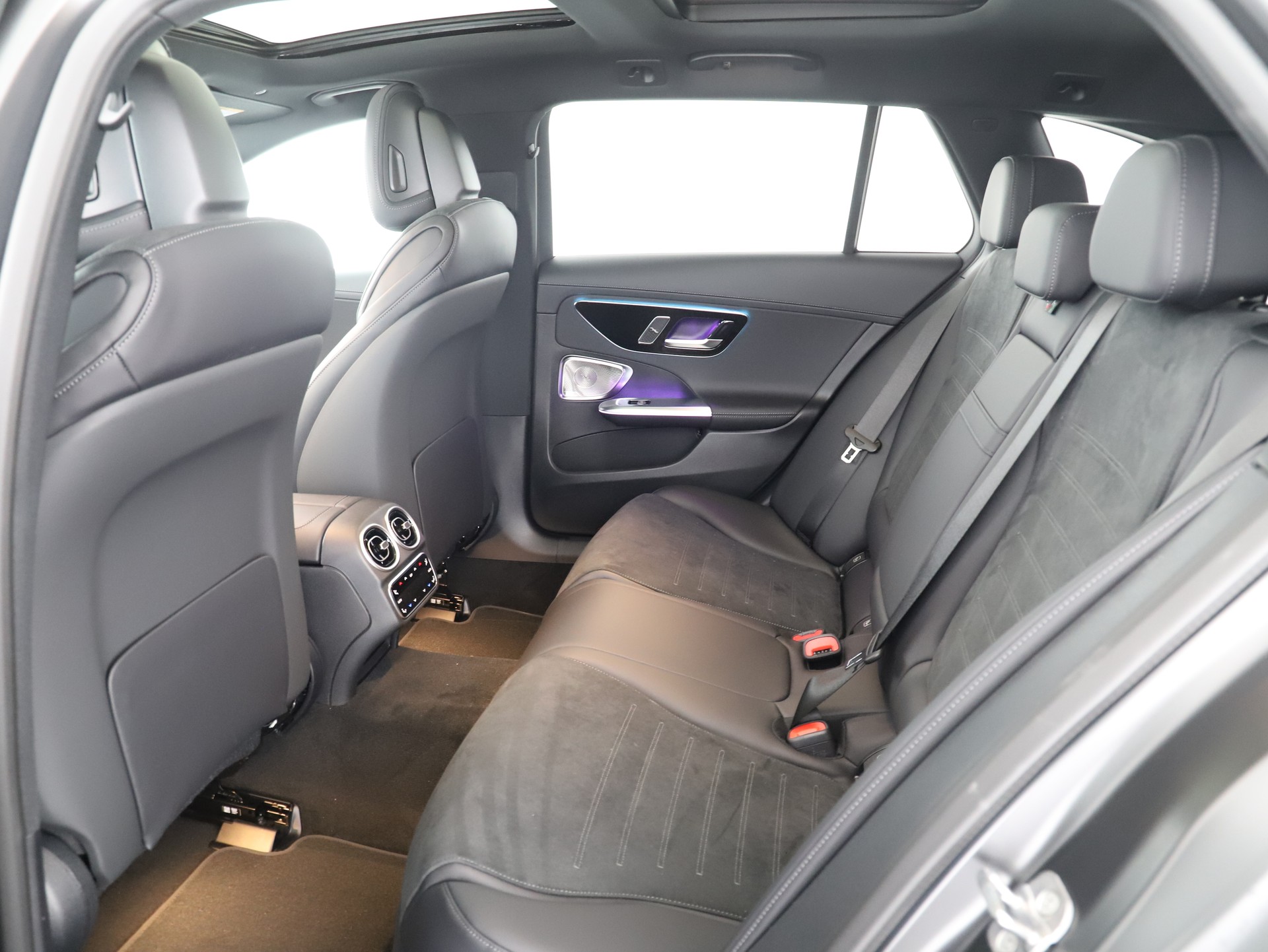 MERCEDES-BENZ C 220 d T 4 M Swiss Star-image-10