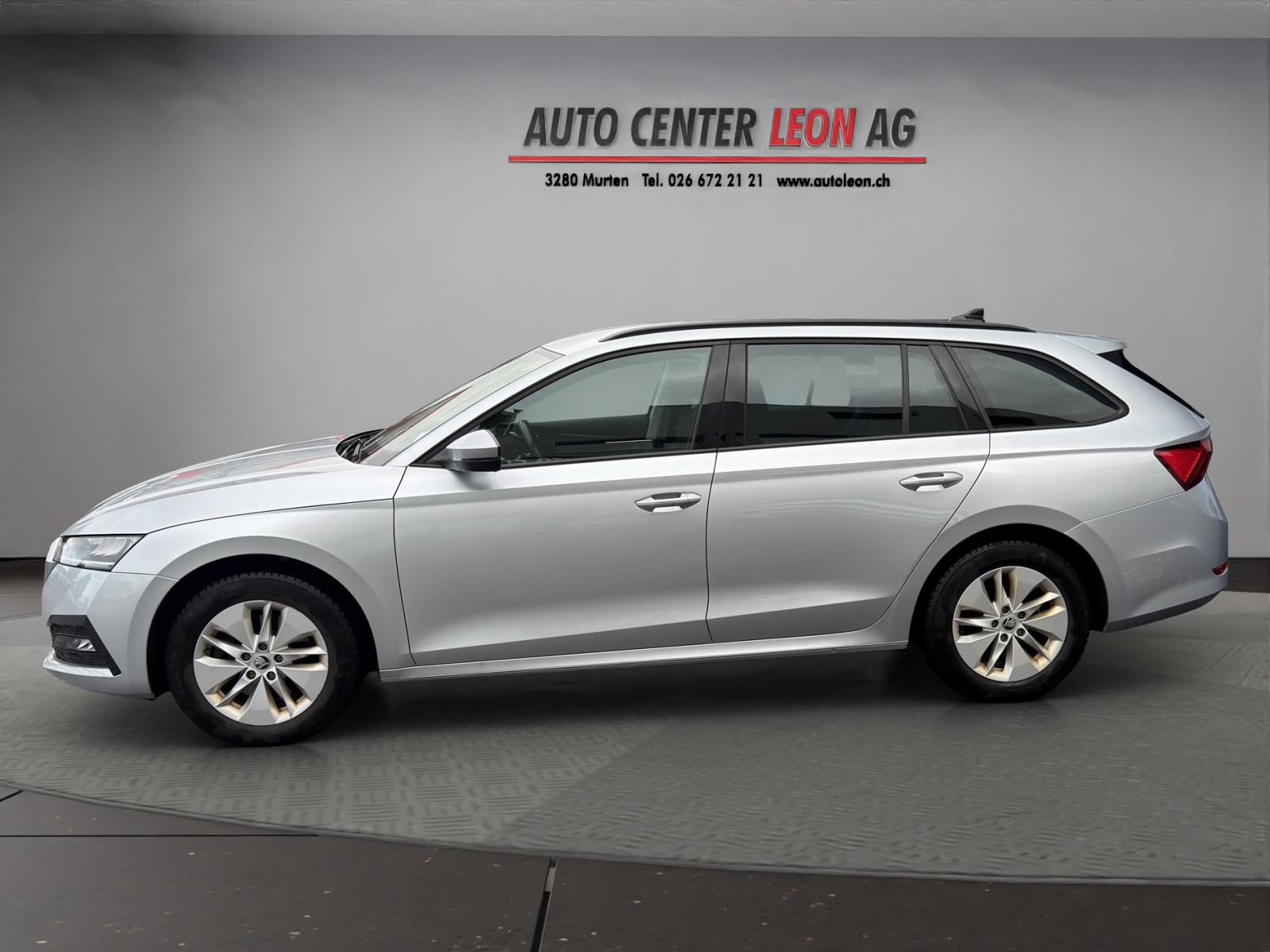 SKODA Octavia Combi 2.0 TDI DSG Ambition 4x4-showroom-element-2