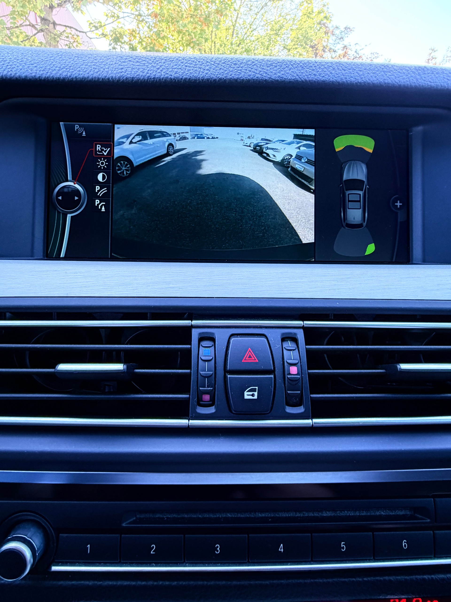 BMW 530d xDrive Touring Steptronic-image-21