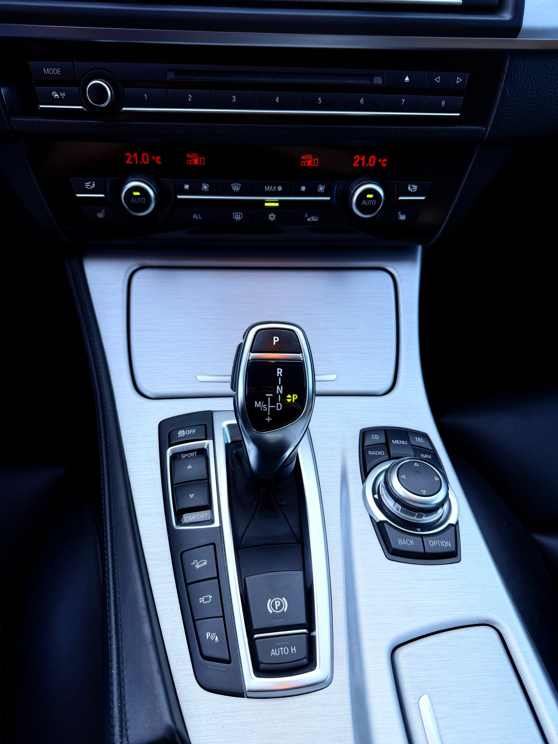 BMW 530d xDrive Touring Steptronic-image-18