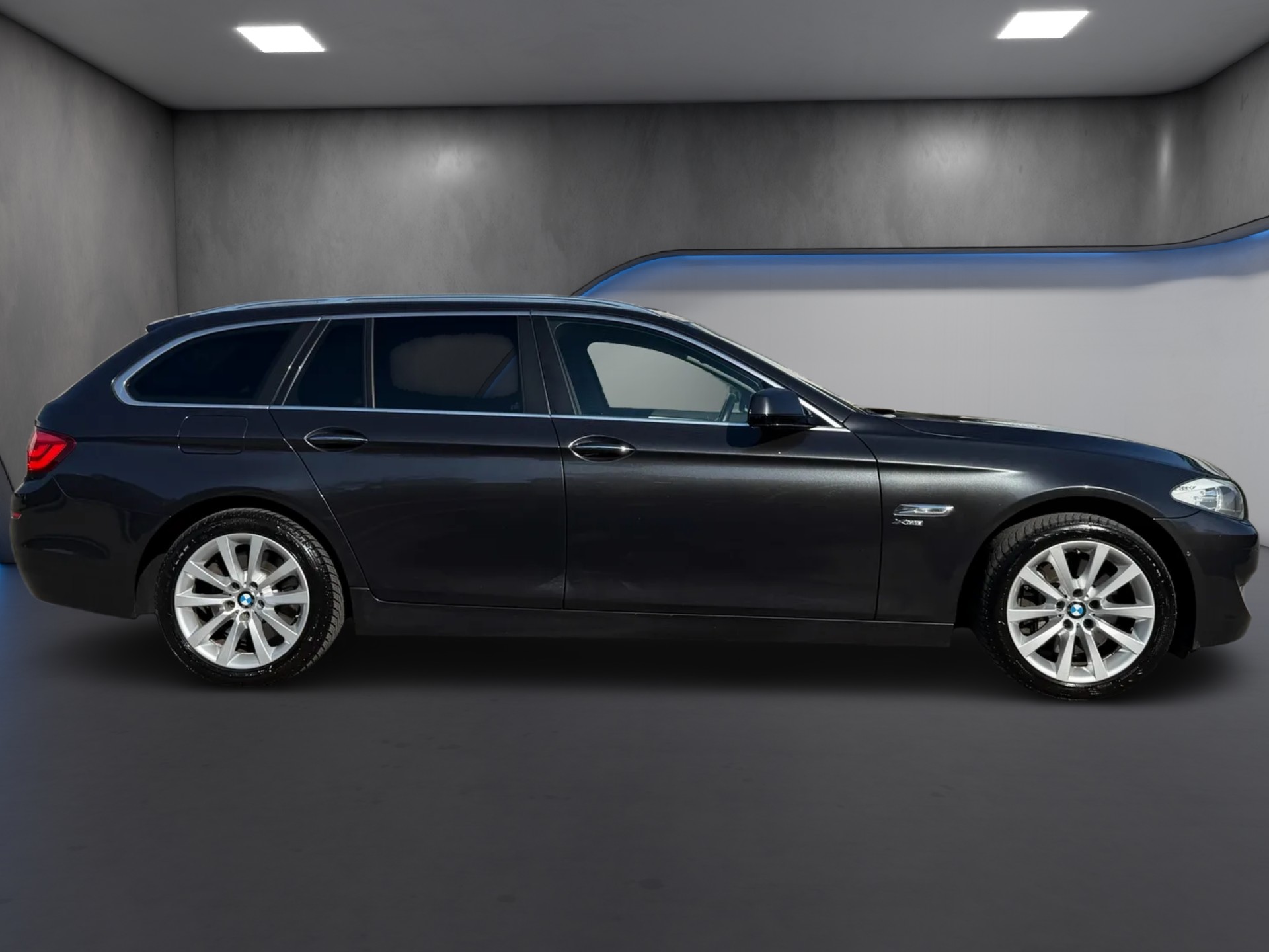 BMW 530d xDrive Touring Steptronic-image-7