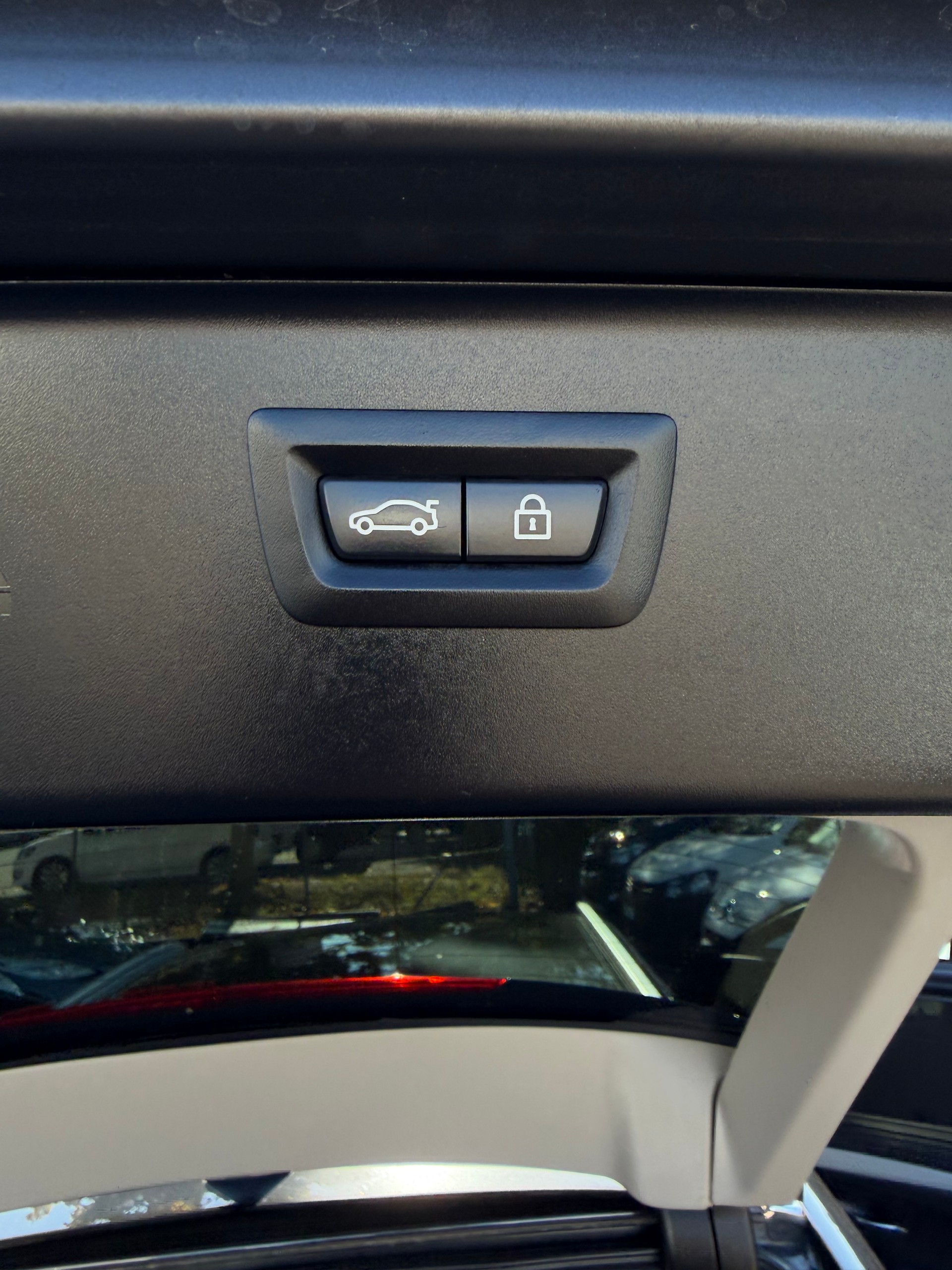 BMW 530d xDrive Touring Steptronic-image-19