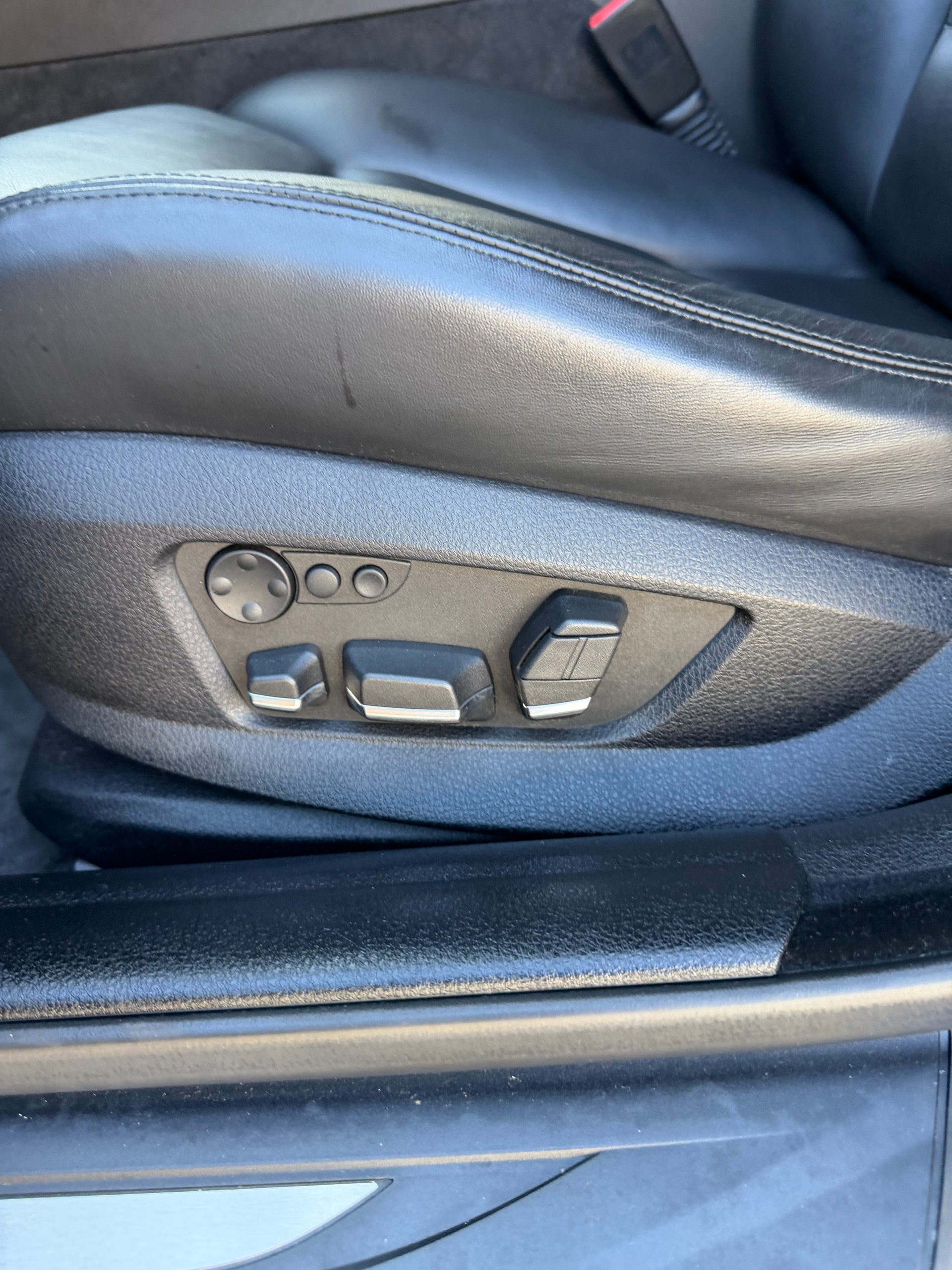 BMW 530d xDrive Touring Steptronic-image-12