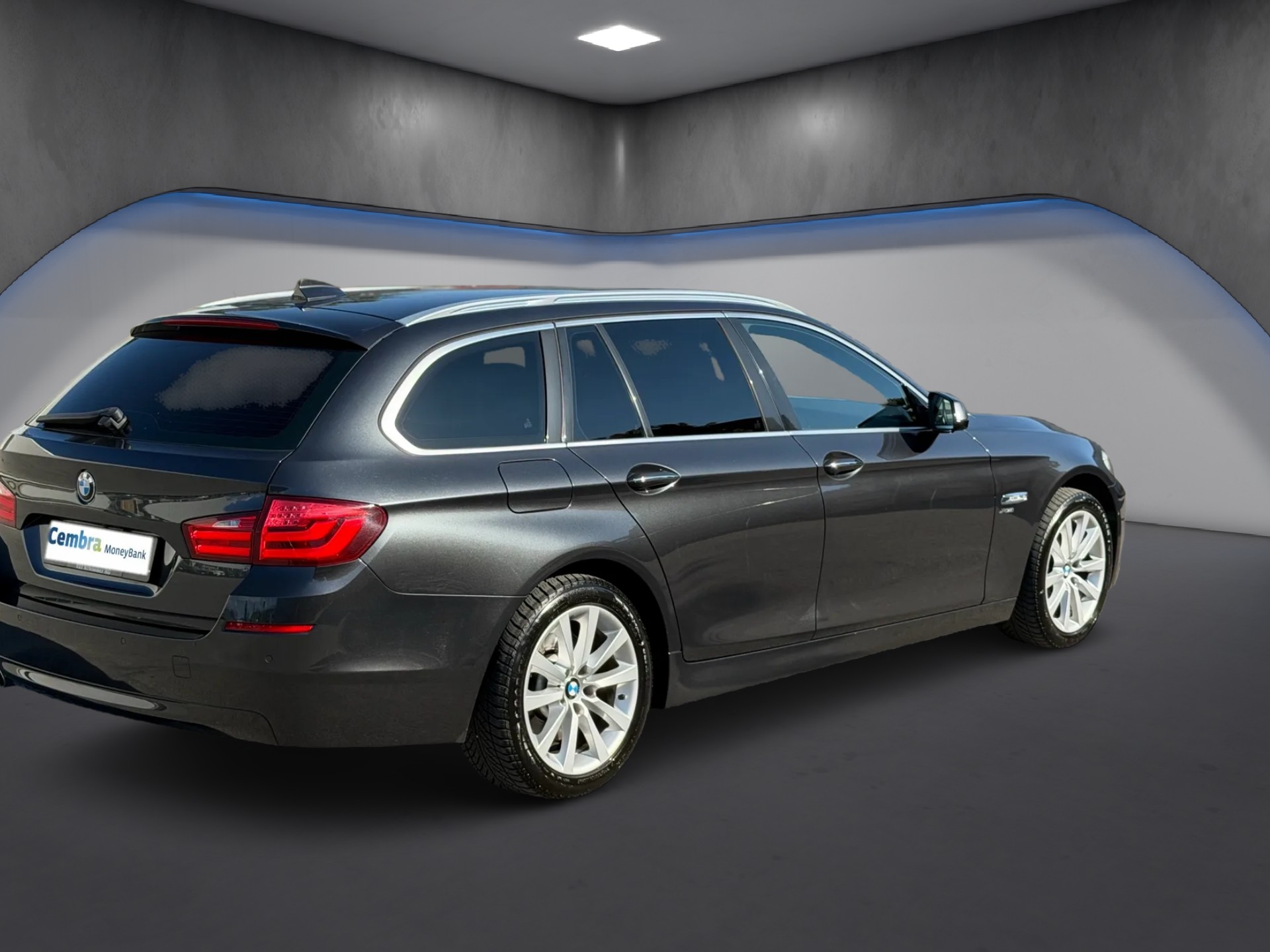 BMW 530d xDrive Touring Steptronic-image-3