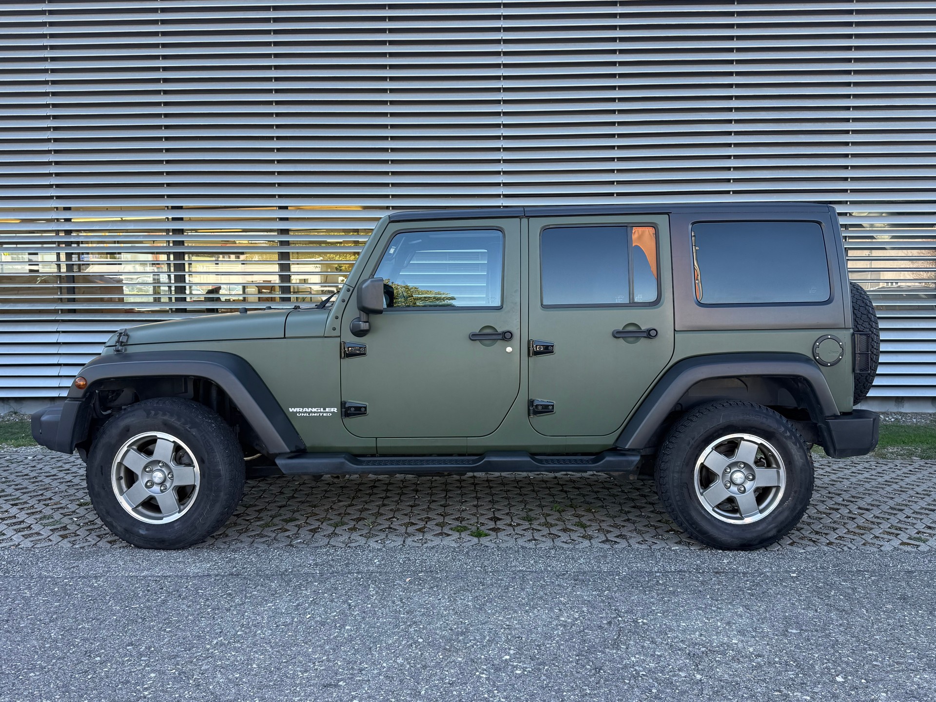 JEEP Wrangler 2.8CRD Unlimited Rubicon Automatic-image-7