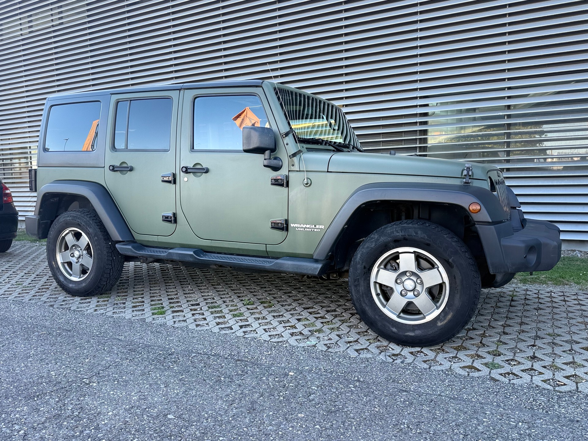 JEEP Wrangler 2.8CRD Unlimited Rubicon Automatic-image-4