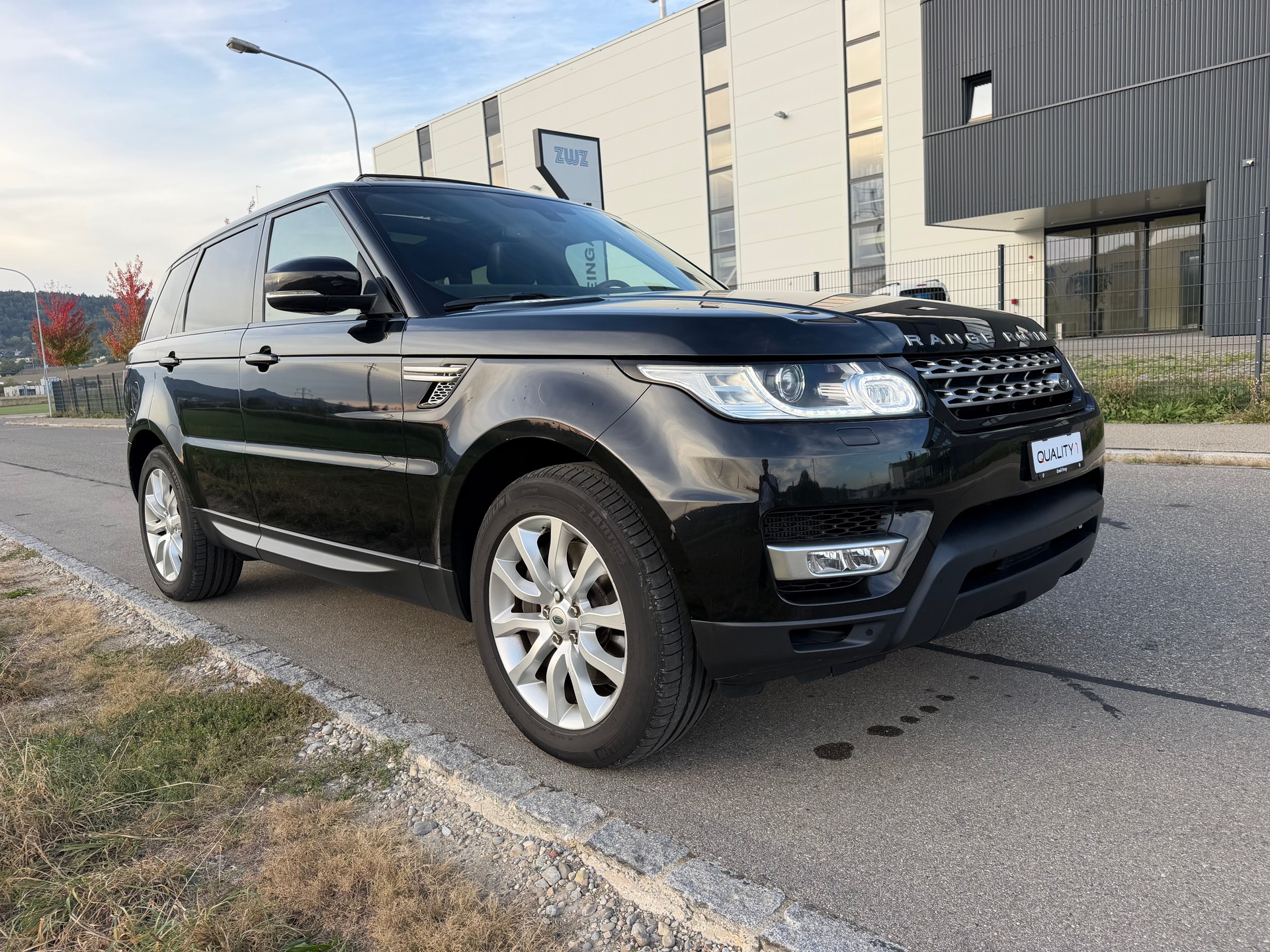 LAND ROVER Range Rover Sport - 7 Plätzer- 3.0 SDV6 HSE Automatic-image-2