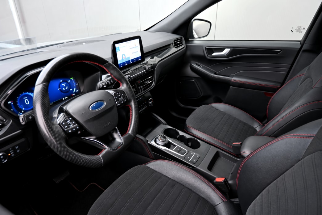 FORD Kuga 2.5 FHEV ST-Line X 4WD-image-6