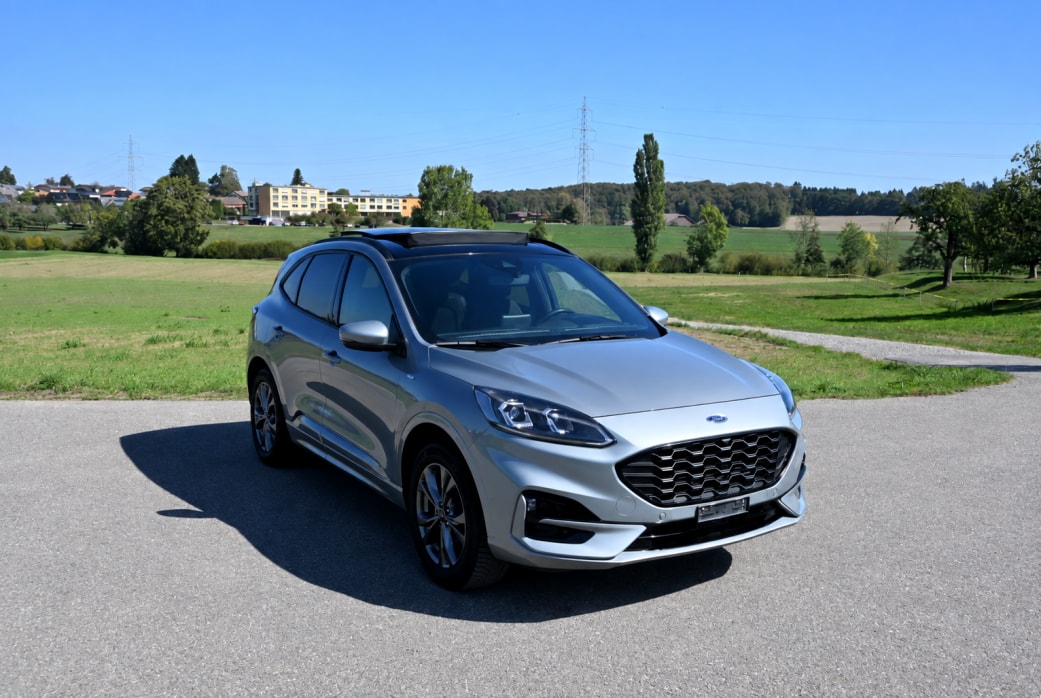 FORD Kuga 2.5 FHEV ST-Line X 4WD-image-1