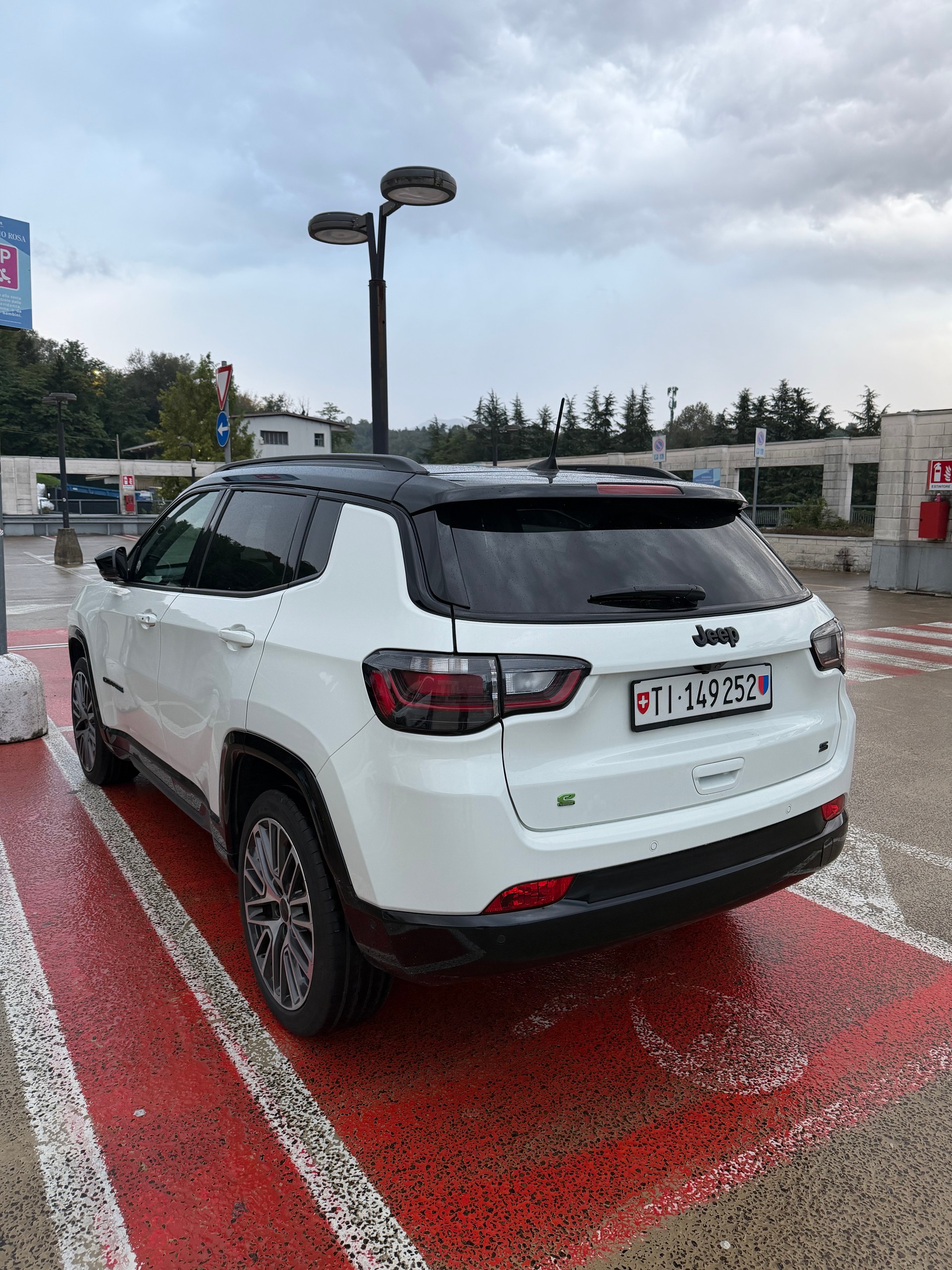 JEEP 1.5 Turbo S-image-1
