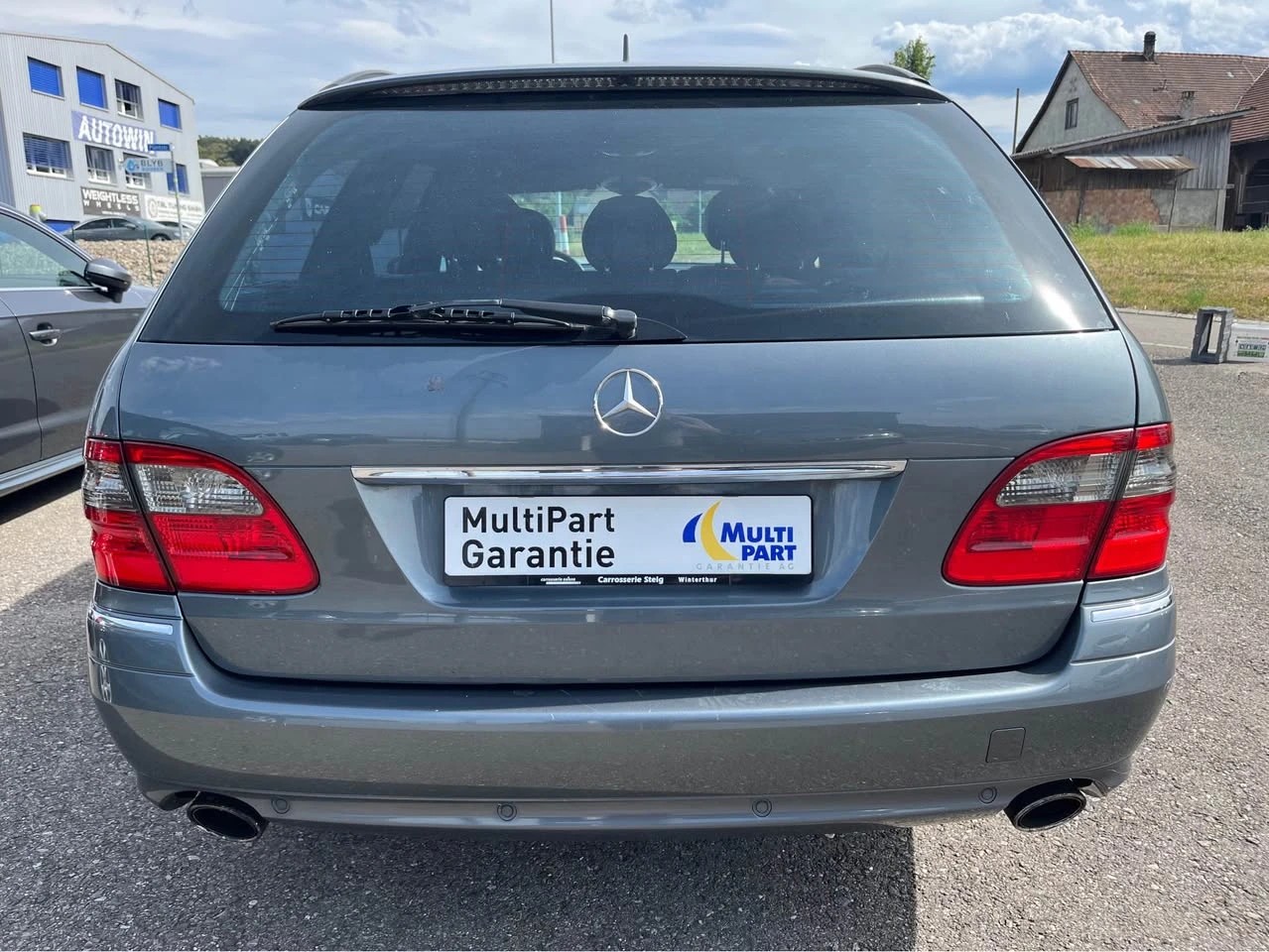 MERCEDES-BENZ E 320 CDI Classic 4Matic Automatic-image-4