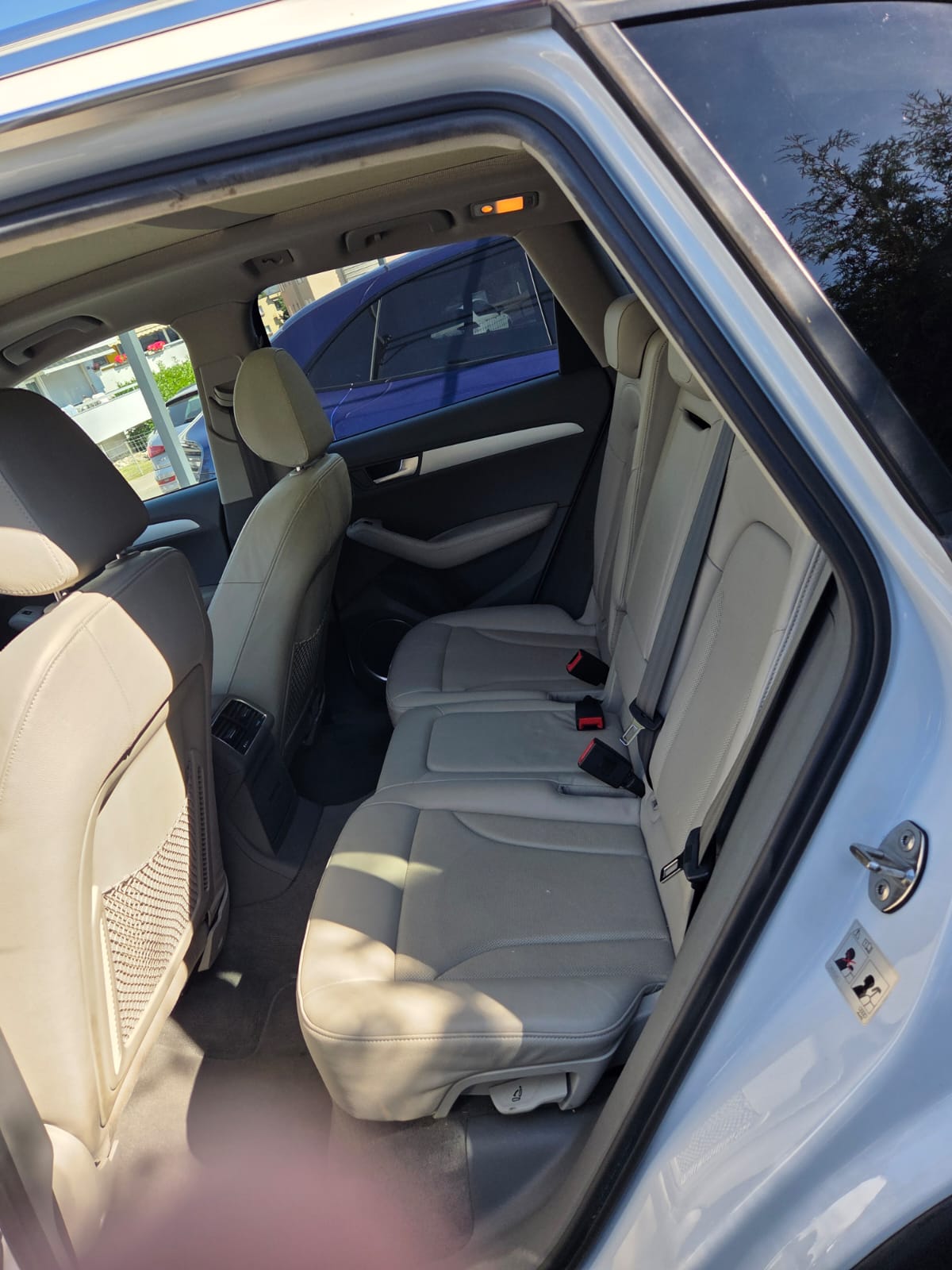 AUDI 3.0 V6 TDI quattro S-Tronic-image-5