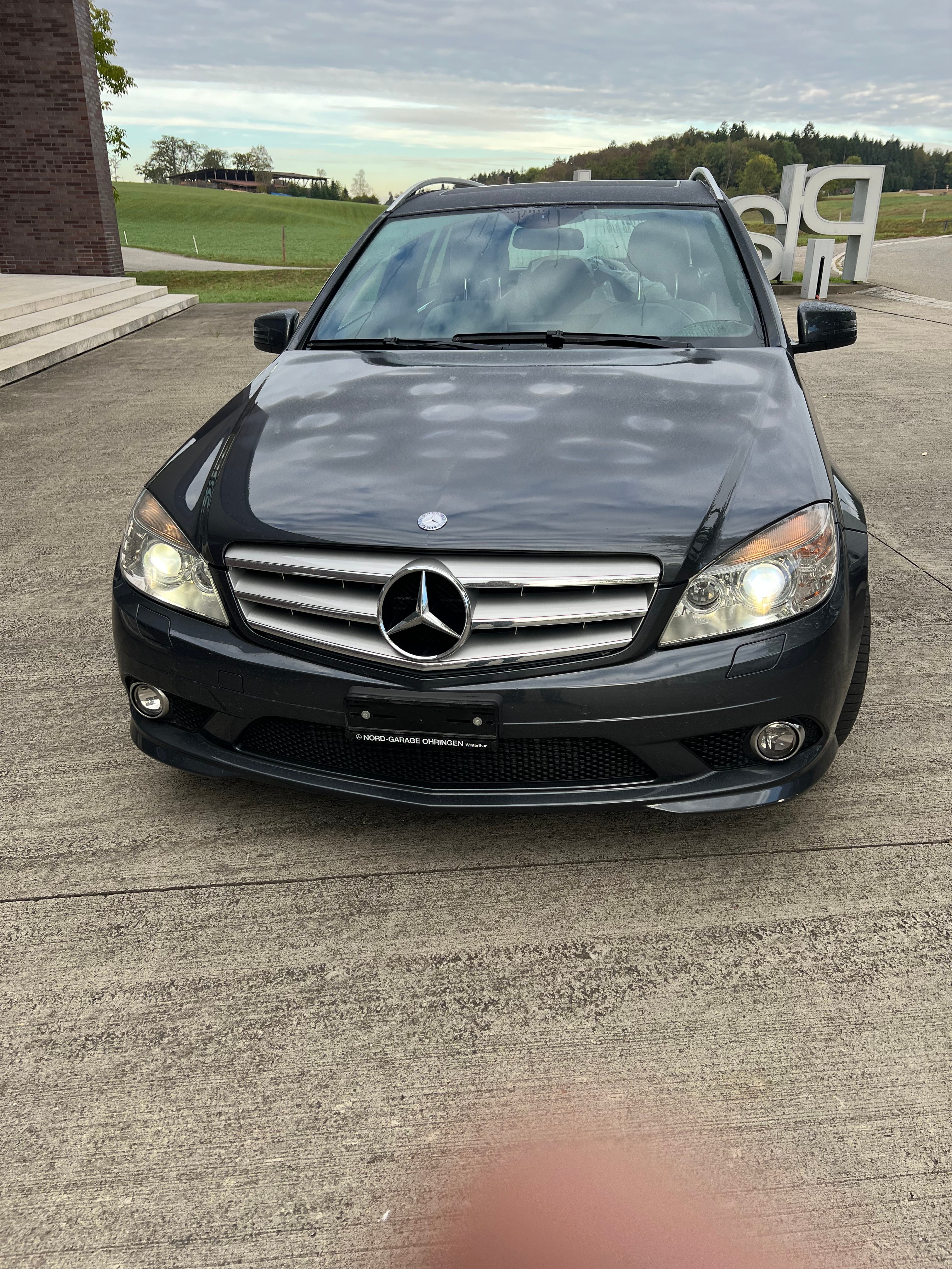 Car photo