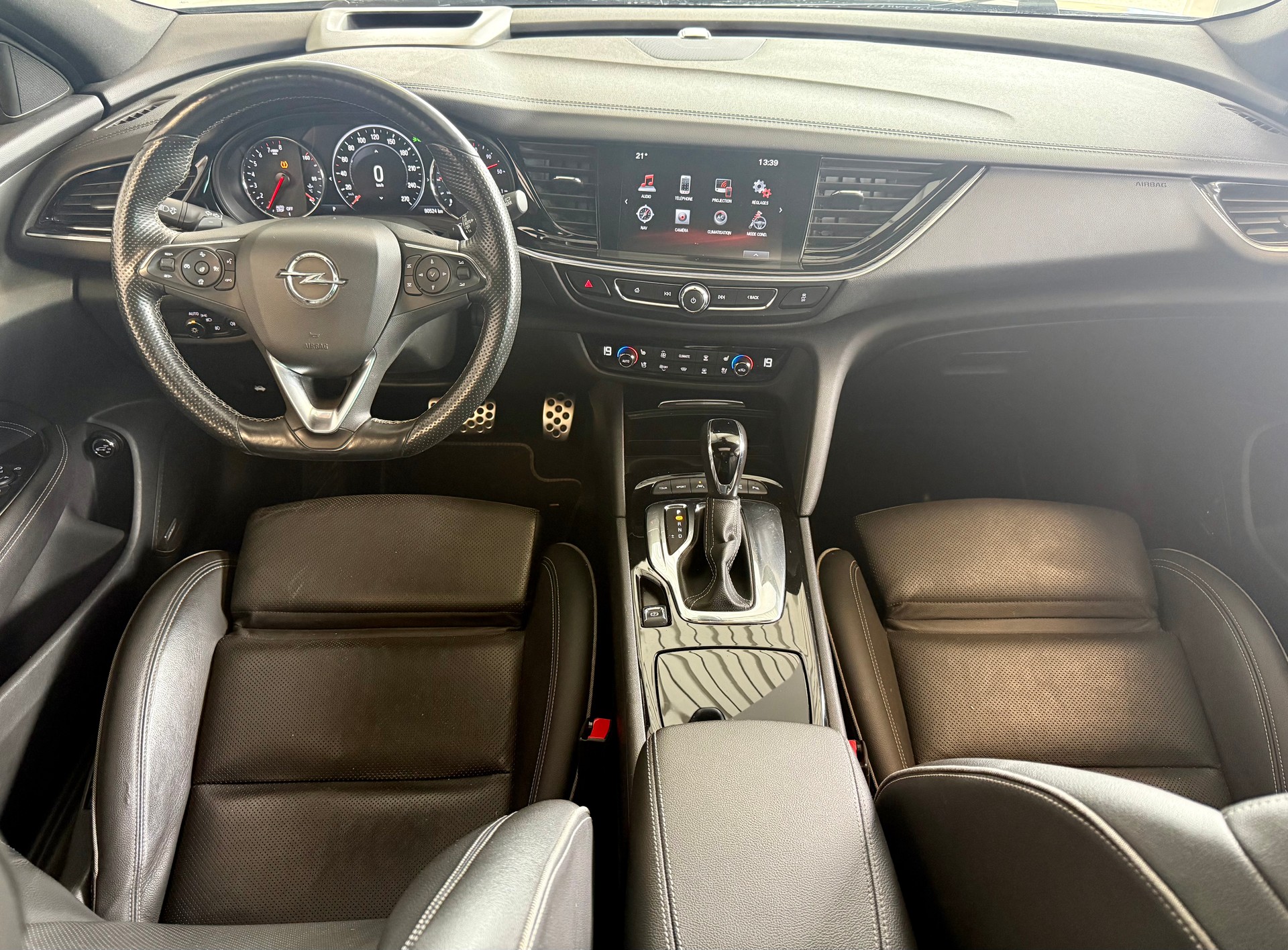 OPEL Insignia 2.0 T Sports Tourer Excellence 4WD Automat.-image-15
