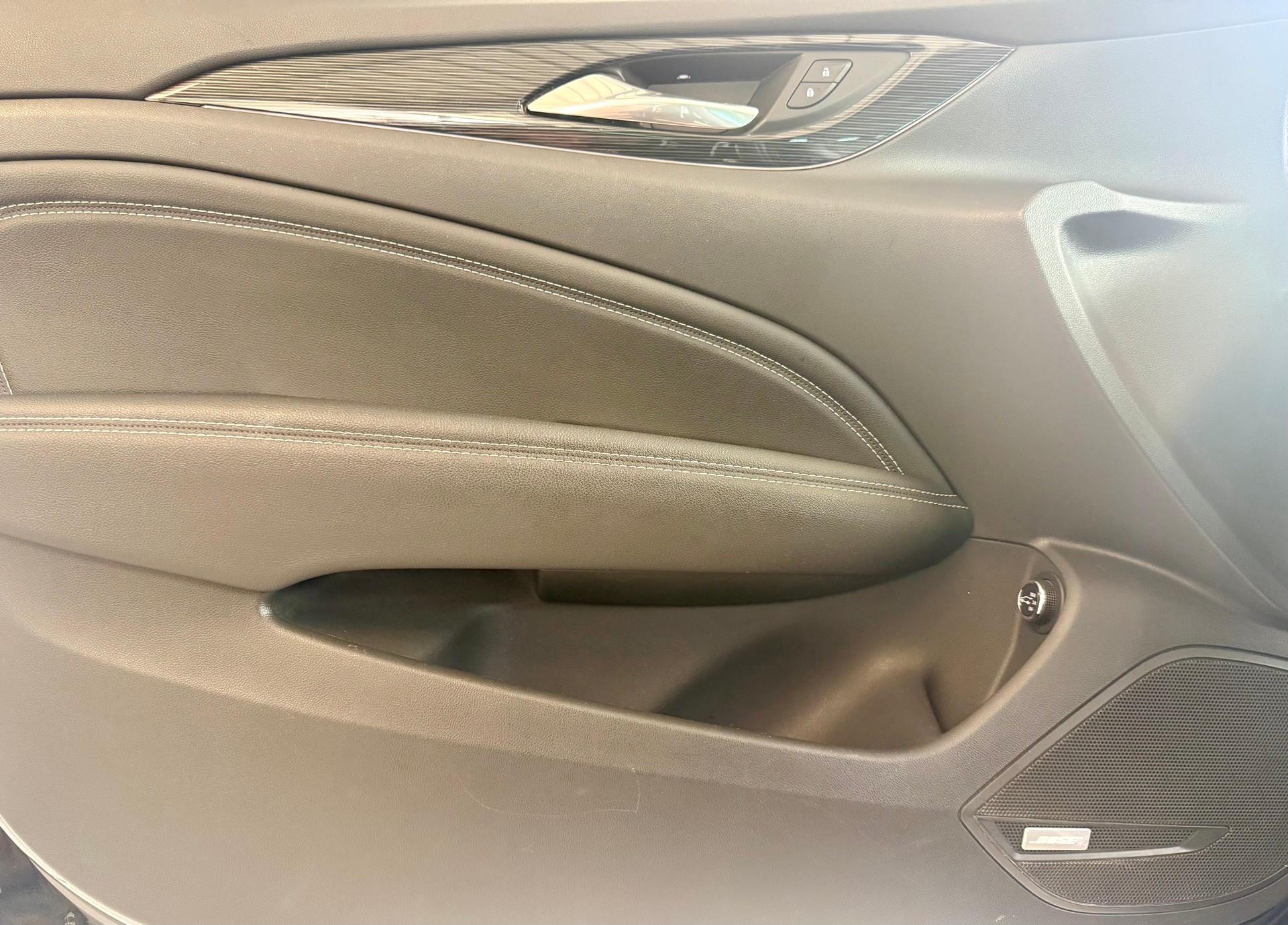 OPEL Insignia 2.0 T Sports Tourer Excellence 4WD Automat.-image-20