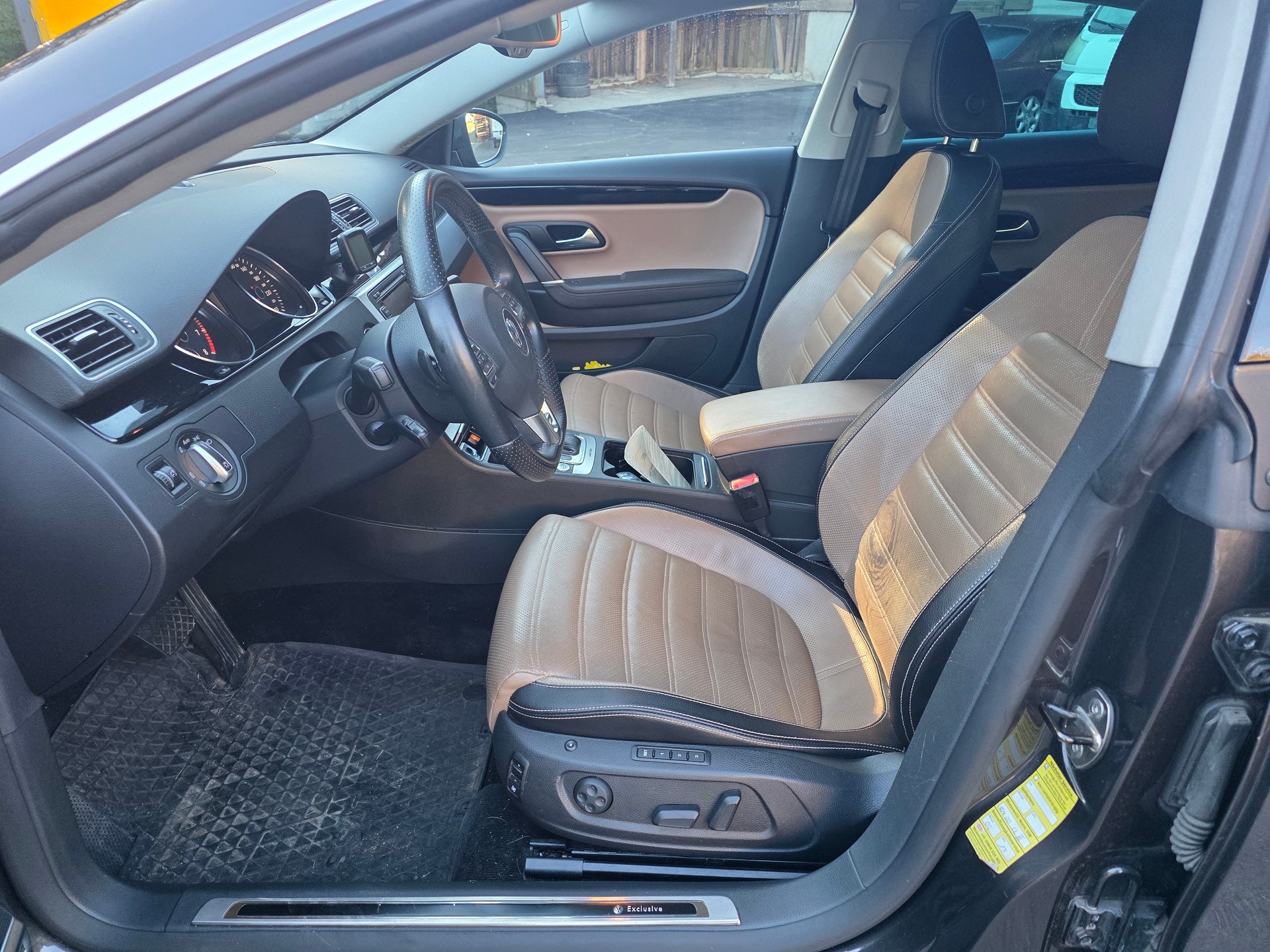 VW Passat CC 3.6 V6 FSI 4Motion EXCLUSIVE-image-6