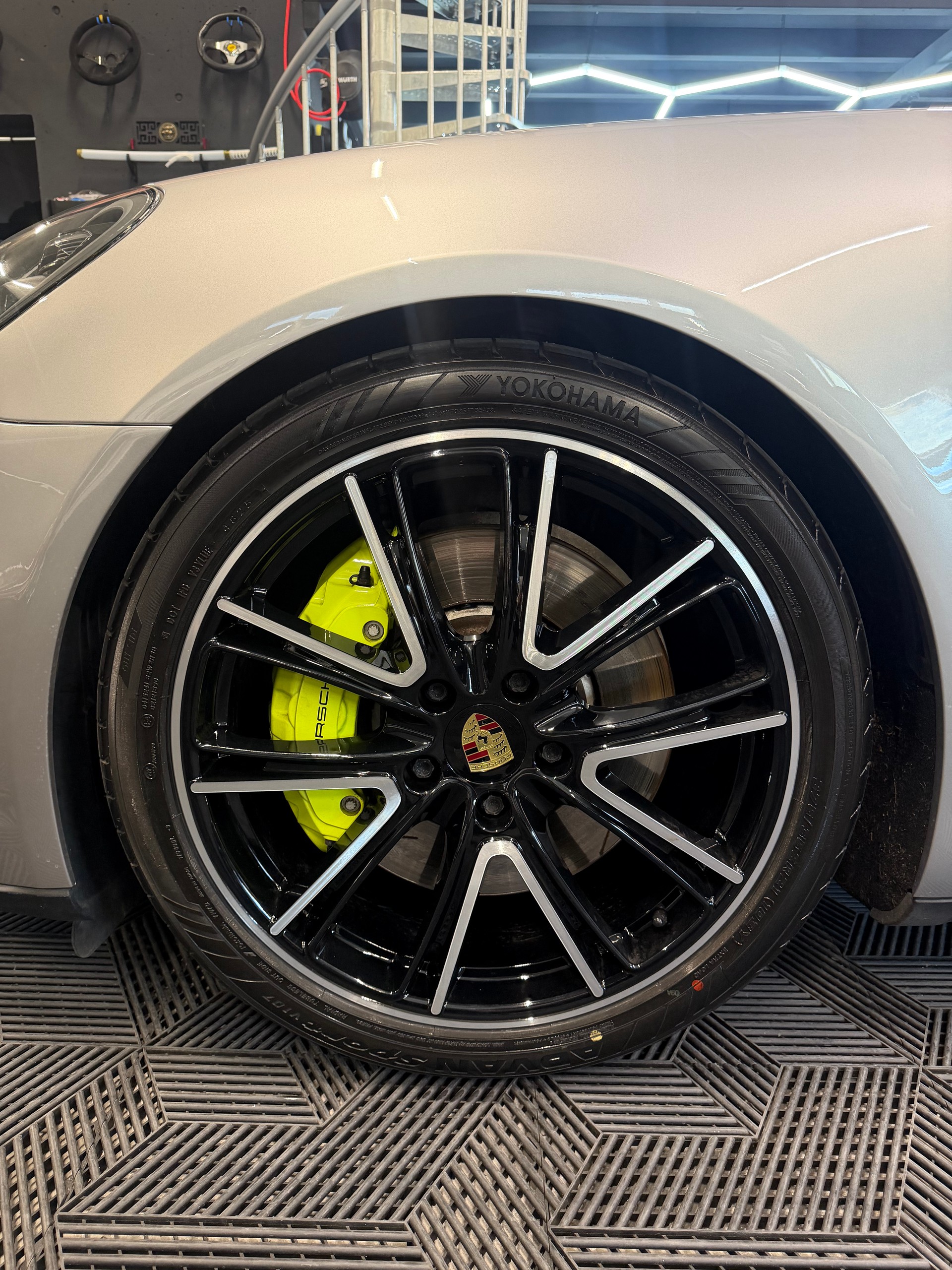PORSCHE Panamera 4 E-Hybrid Executive PDK-image-25