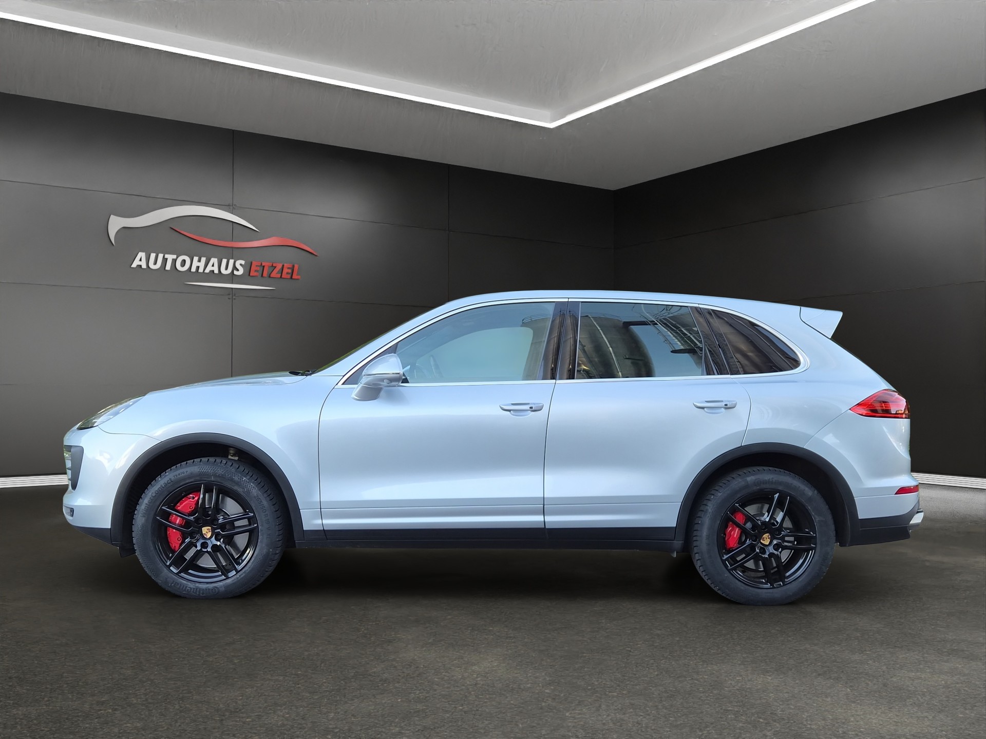PORSCHE Cayenne Turbo-image-1