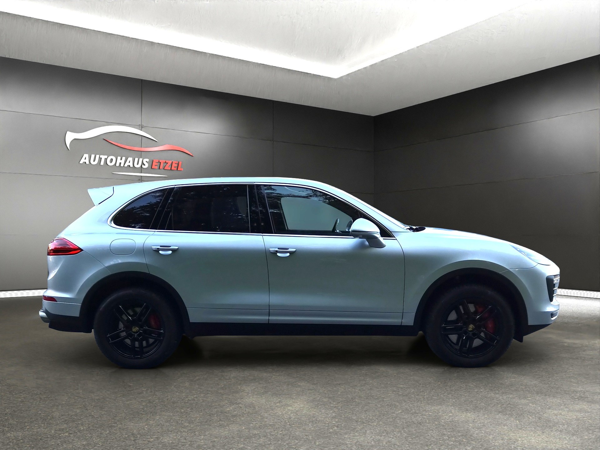 PORSCHE Cayenne Turbo-image-3