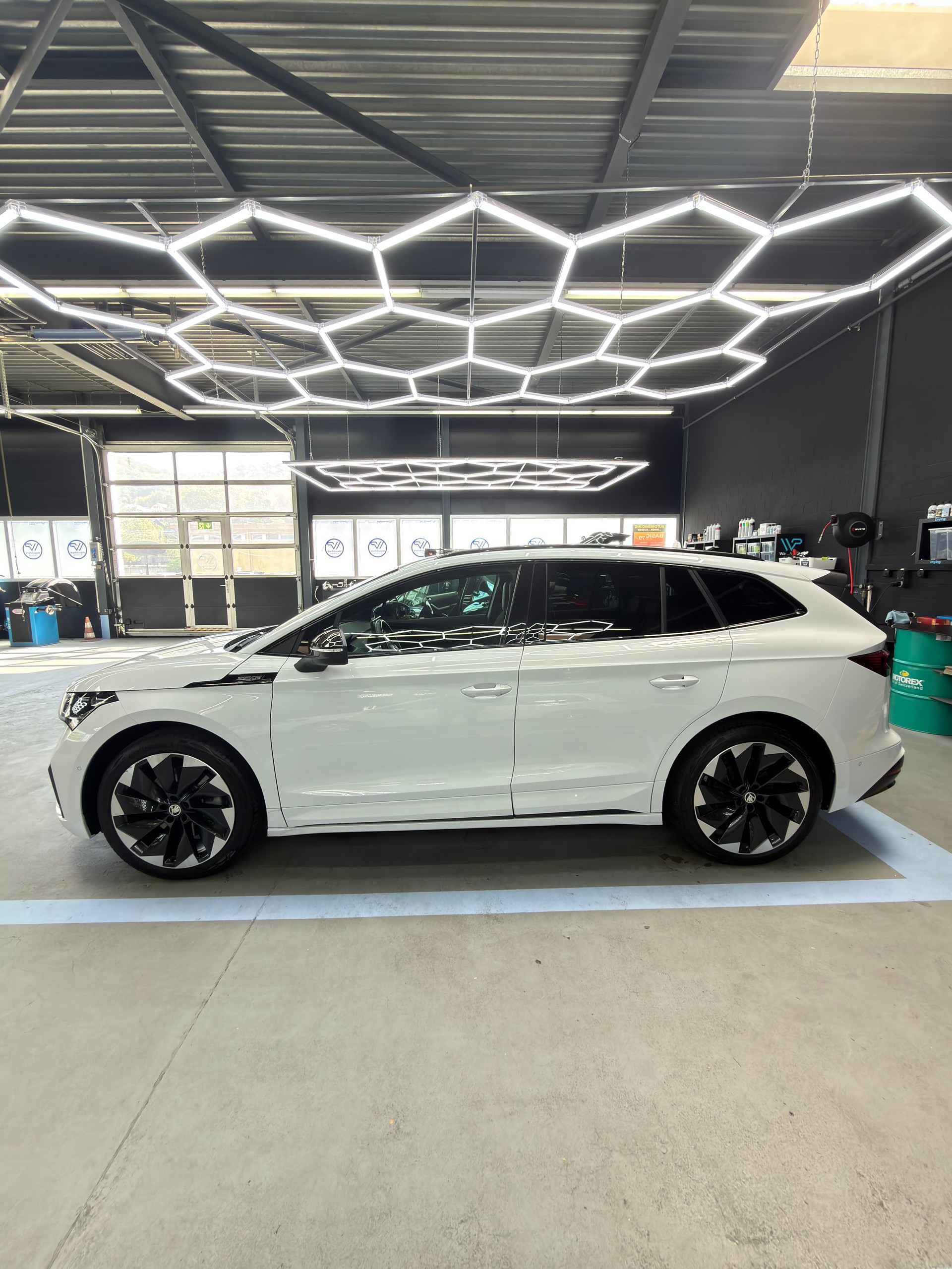 SKODA Enyaq iV 80 SportLine-showroom-element-2