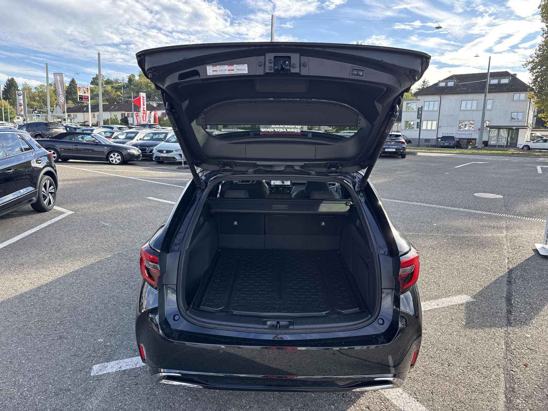 TOYOTA Corolla Touring Sports 2.0 HSD Teamplayer e-CVT Automat-image-6