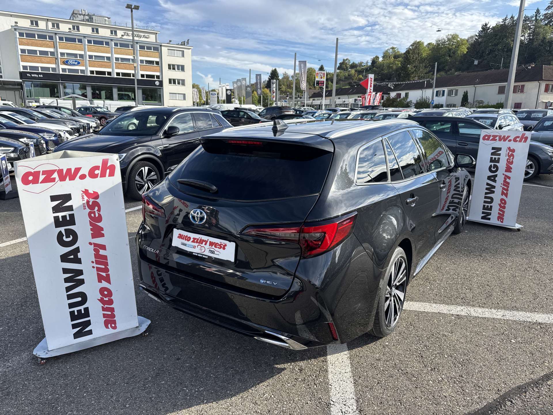 TOYOTA Corolla Touring Sports 2.0 HSD Teamplayer e-CVT Automat-image-2