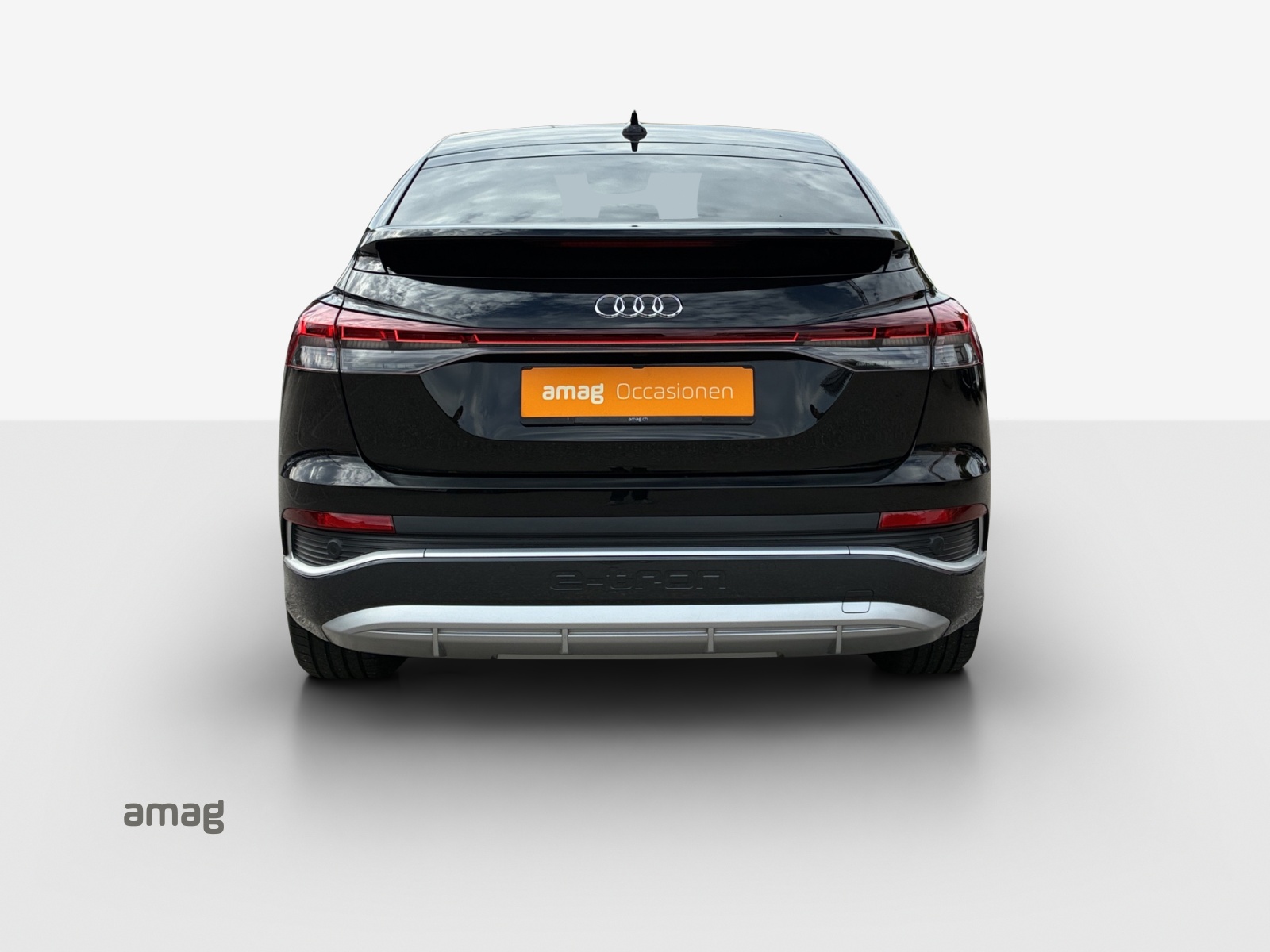 AUDI Q4 Sportback e-tron 50 quattro-image-3