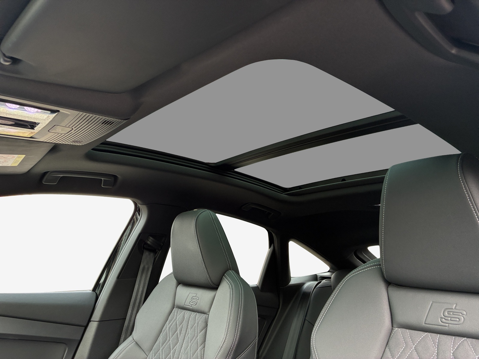 AUDI Q4 Sportback e-tron 50 quattro-image-15
