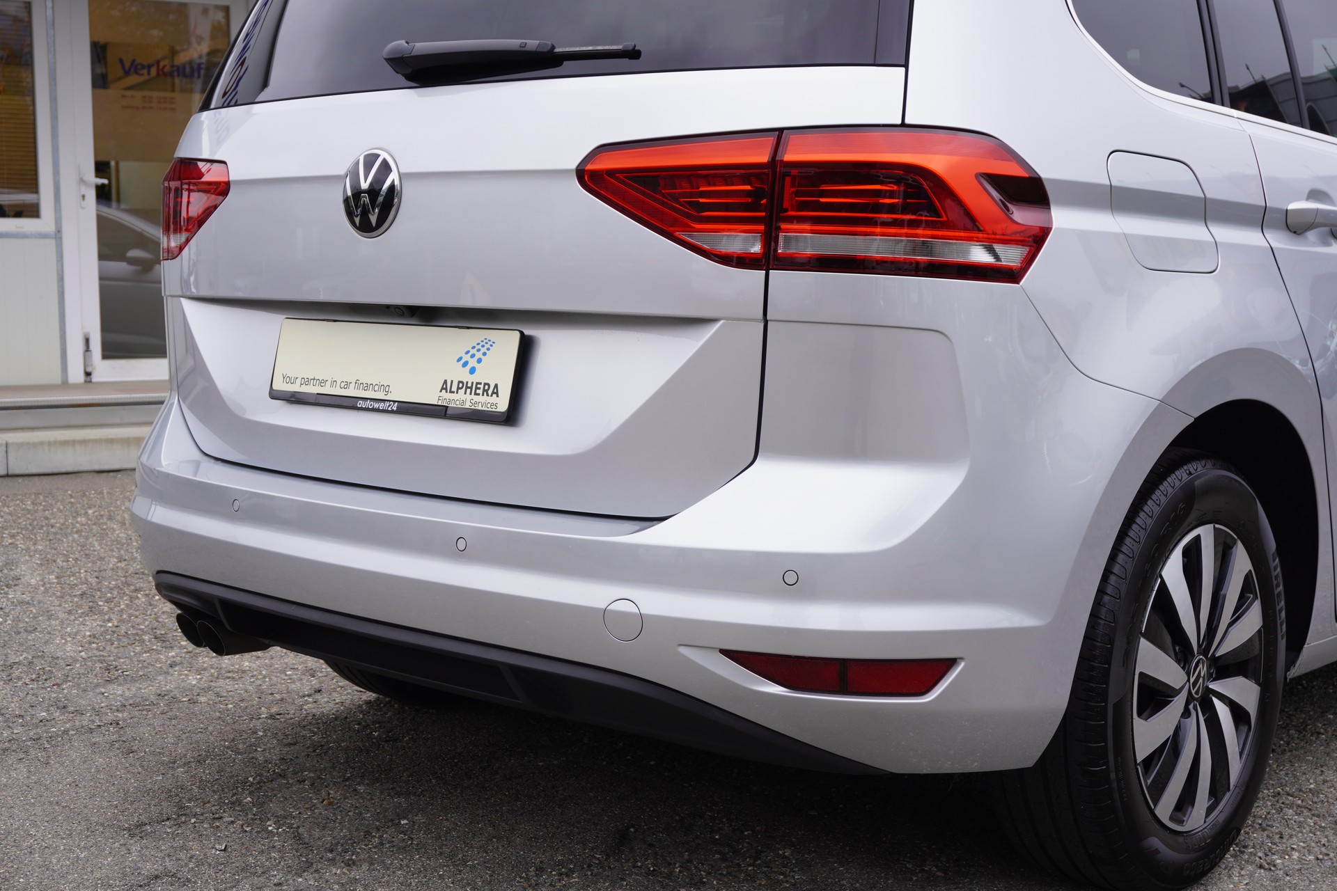 VW Touran 2.0 TDI BlueMotion Technology Comfortline DSG-image-37