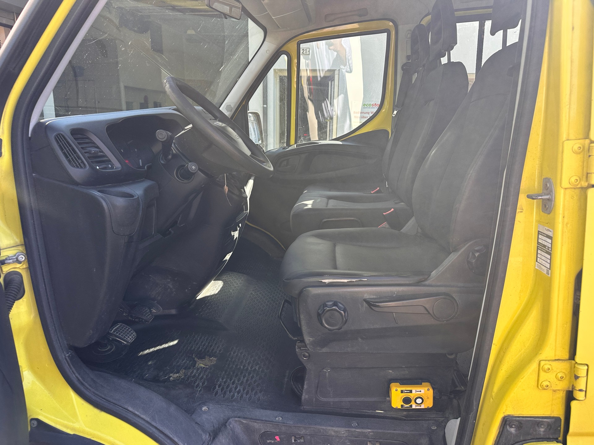 IVECO 35 S 15 D-image-14