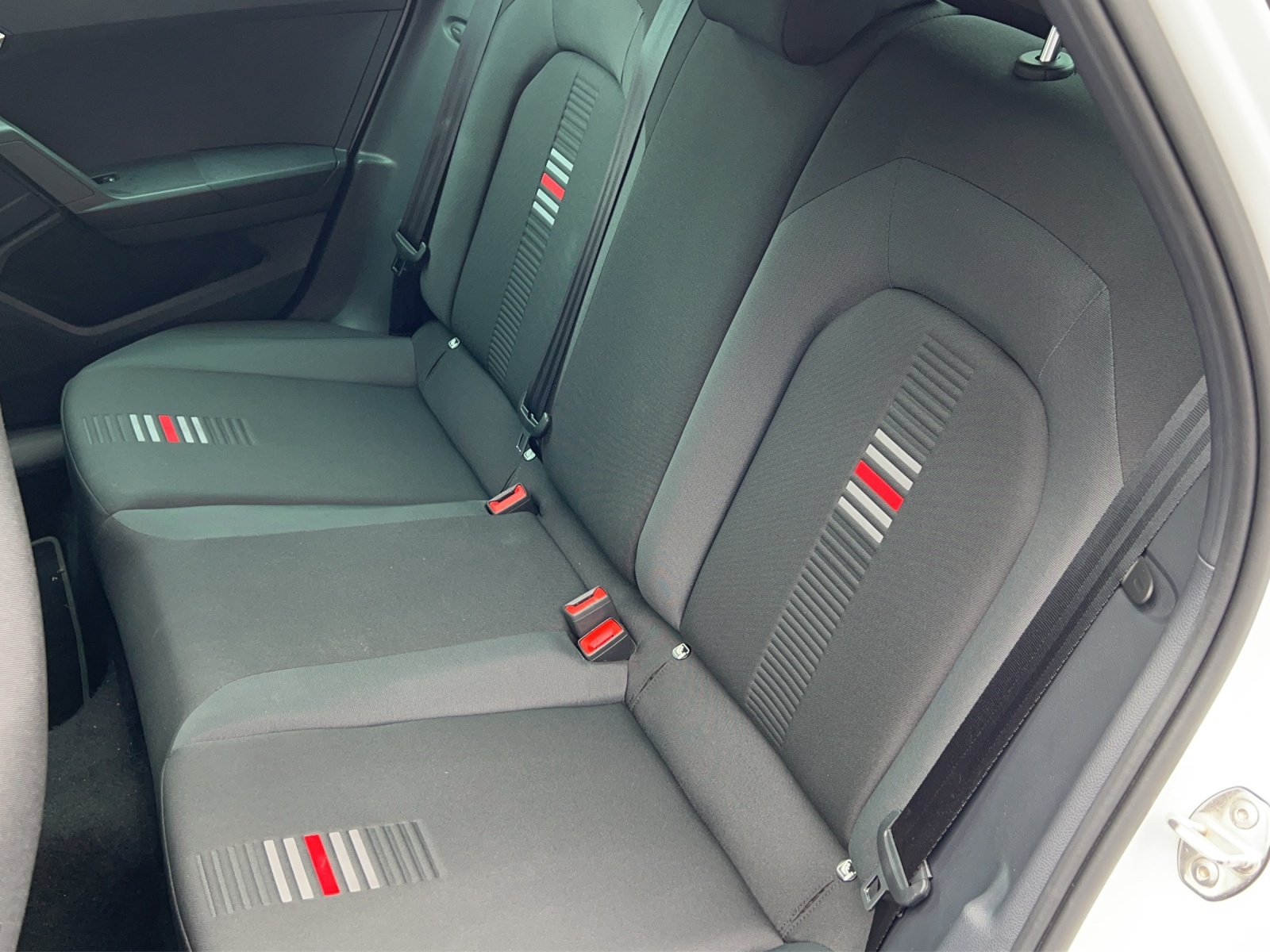 SEAT Arona 1.0 TSI Eco FR DSG-image-15