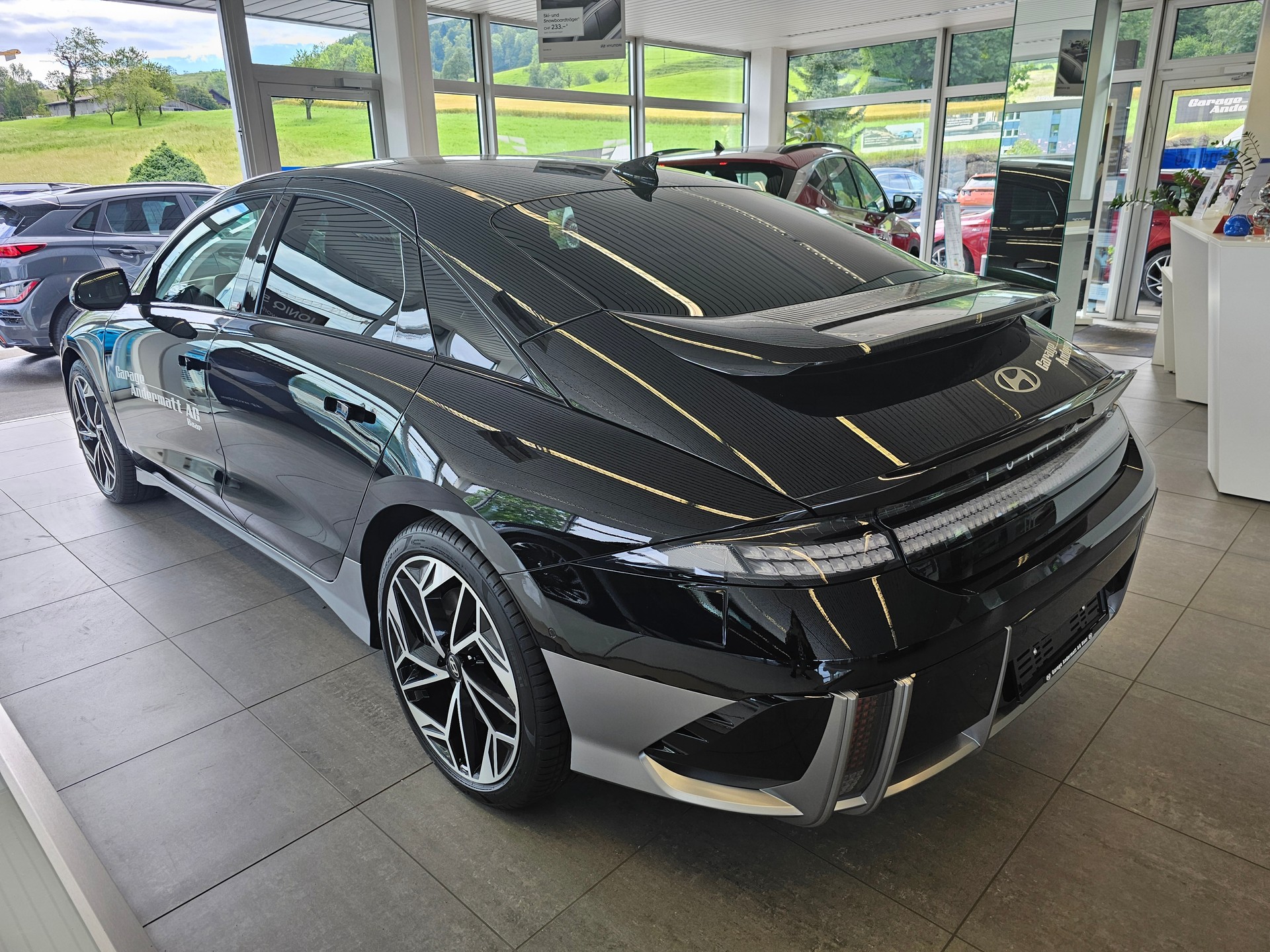 HYUNDAI Ioniq 6 77kWh Launch Edition 4WD-image-4