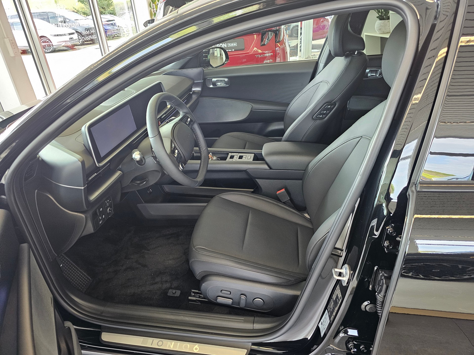 HYUNDAI Ioniq 6 77kWh Launch Edition 4WD-image-8