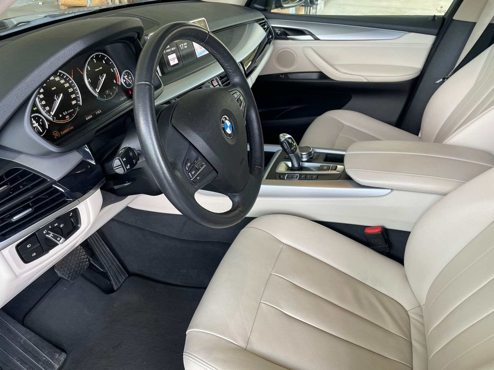BMW X5 xDrive 30d Steptronic-image-8