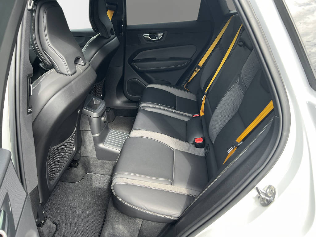 VOLVO XC60 2.0 T8 TE Polestar eAWD-image-10