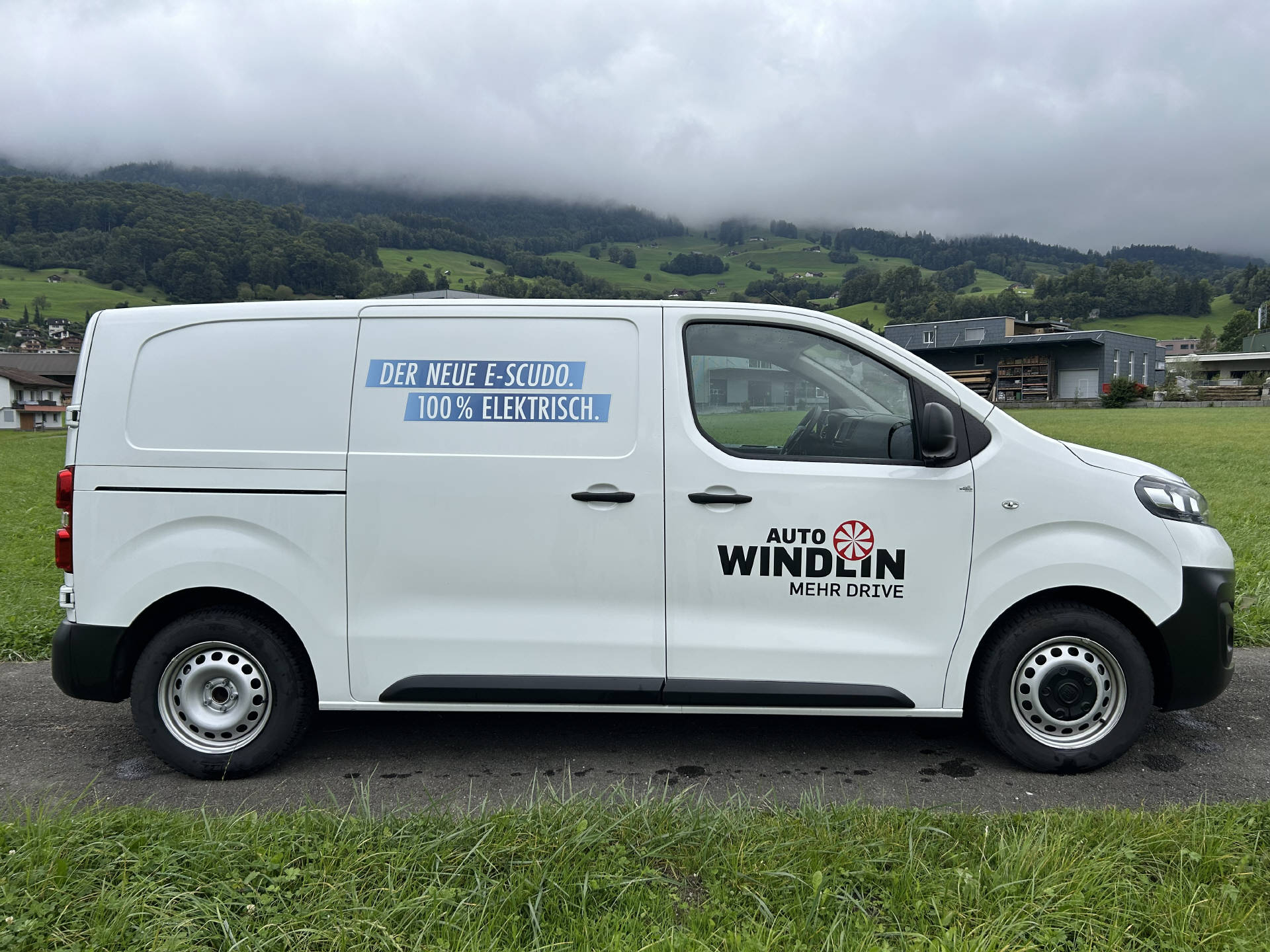 FIAT E-Scudo Kaw. L2 50 kWh Lounge-image-5