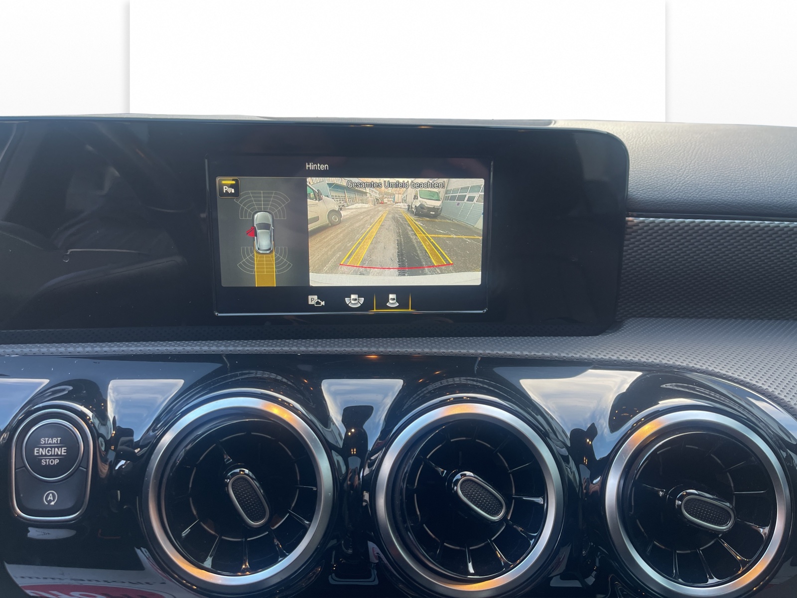 MERCEDES-BENZ A 180 Progressive 7G-DCT-image-14