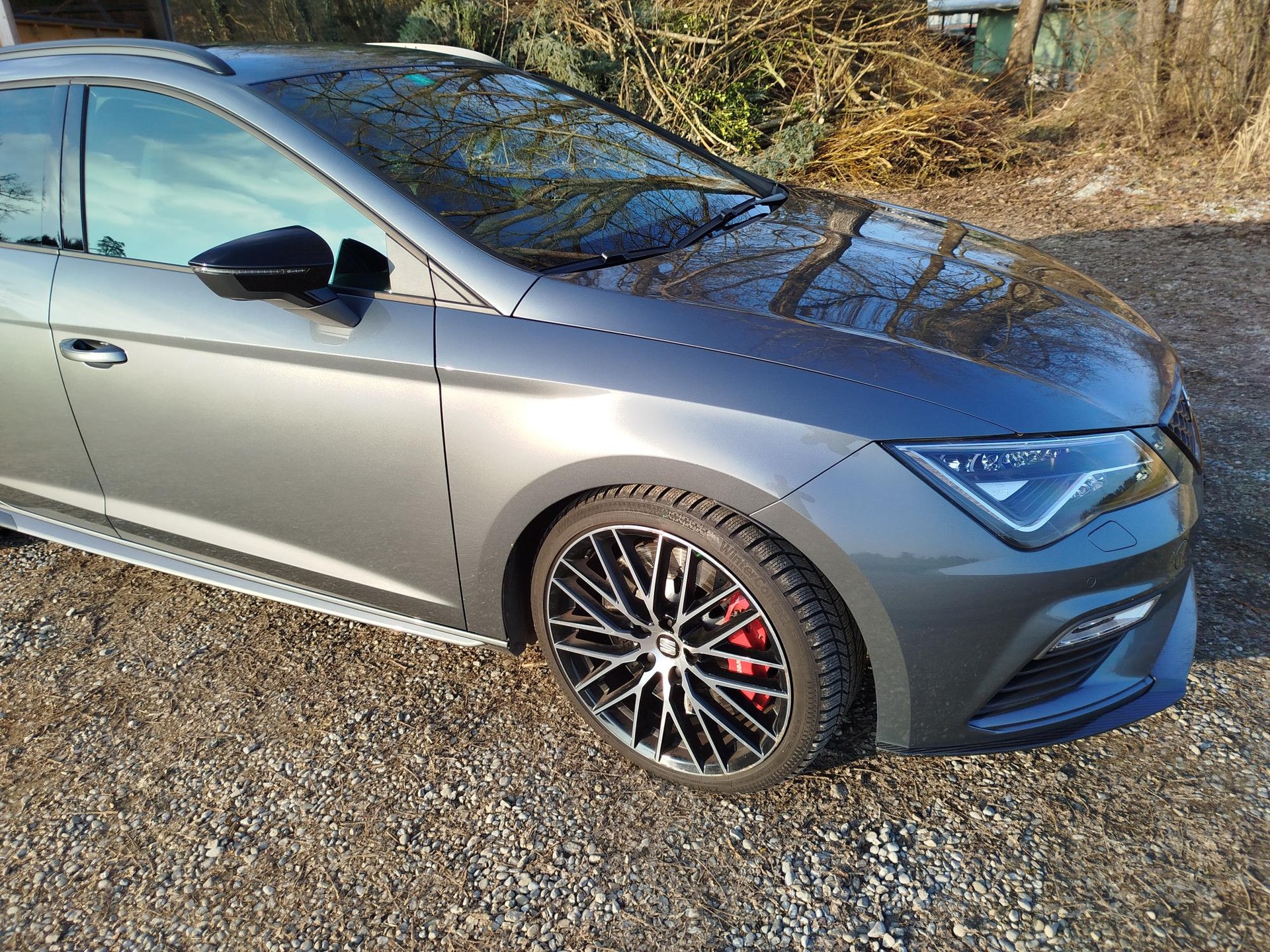 SEAT Leon ST 2.0 TSI Cupra 370 4 Drive DSG-image-4