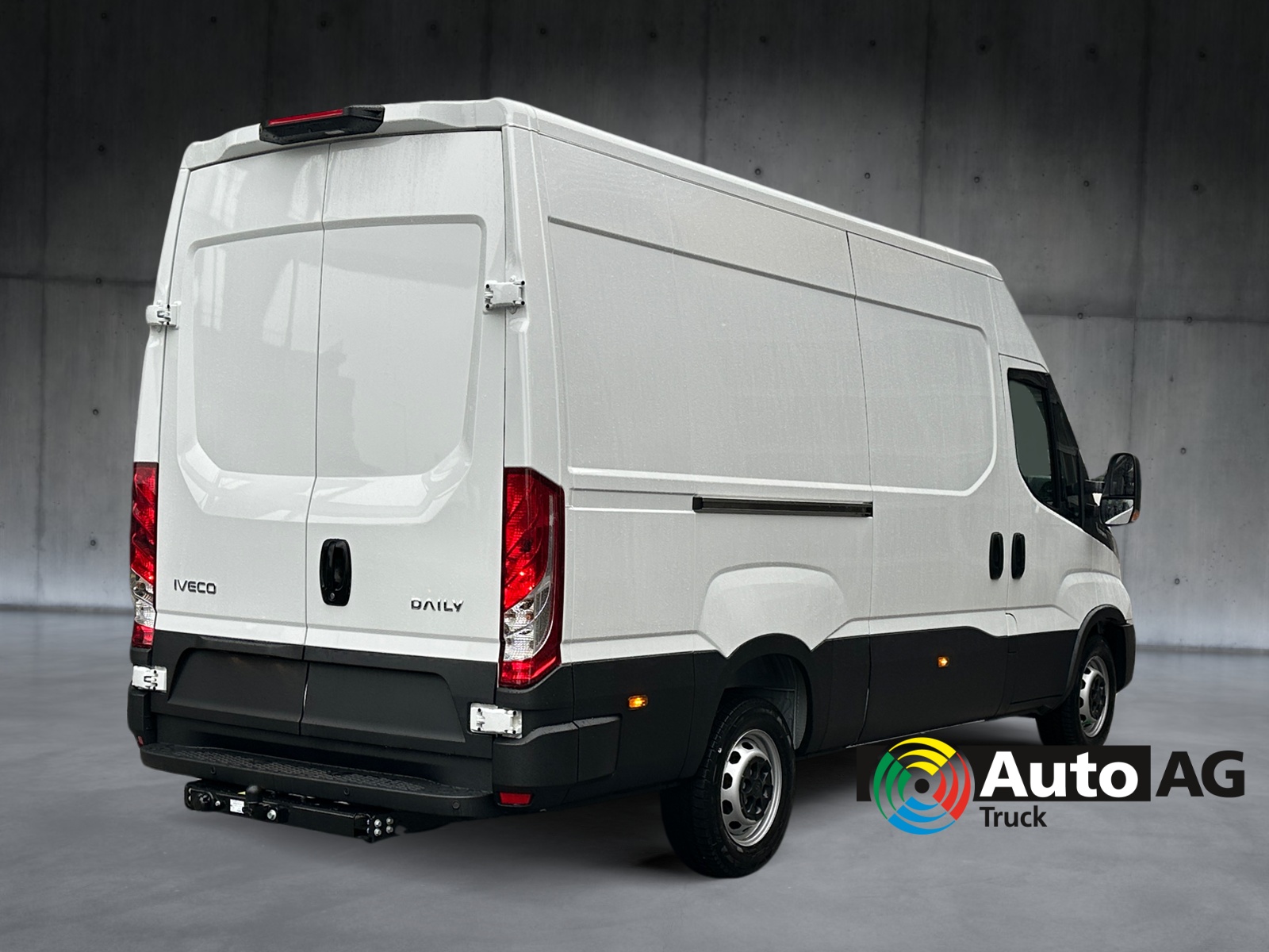 IVECO 35 S 16 A8 V-showroom-element-3