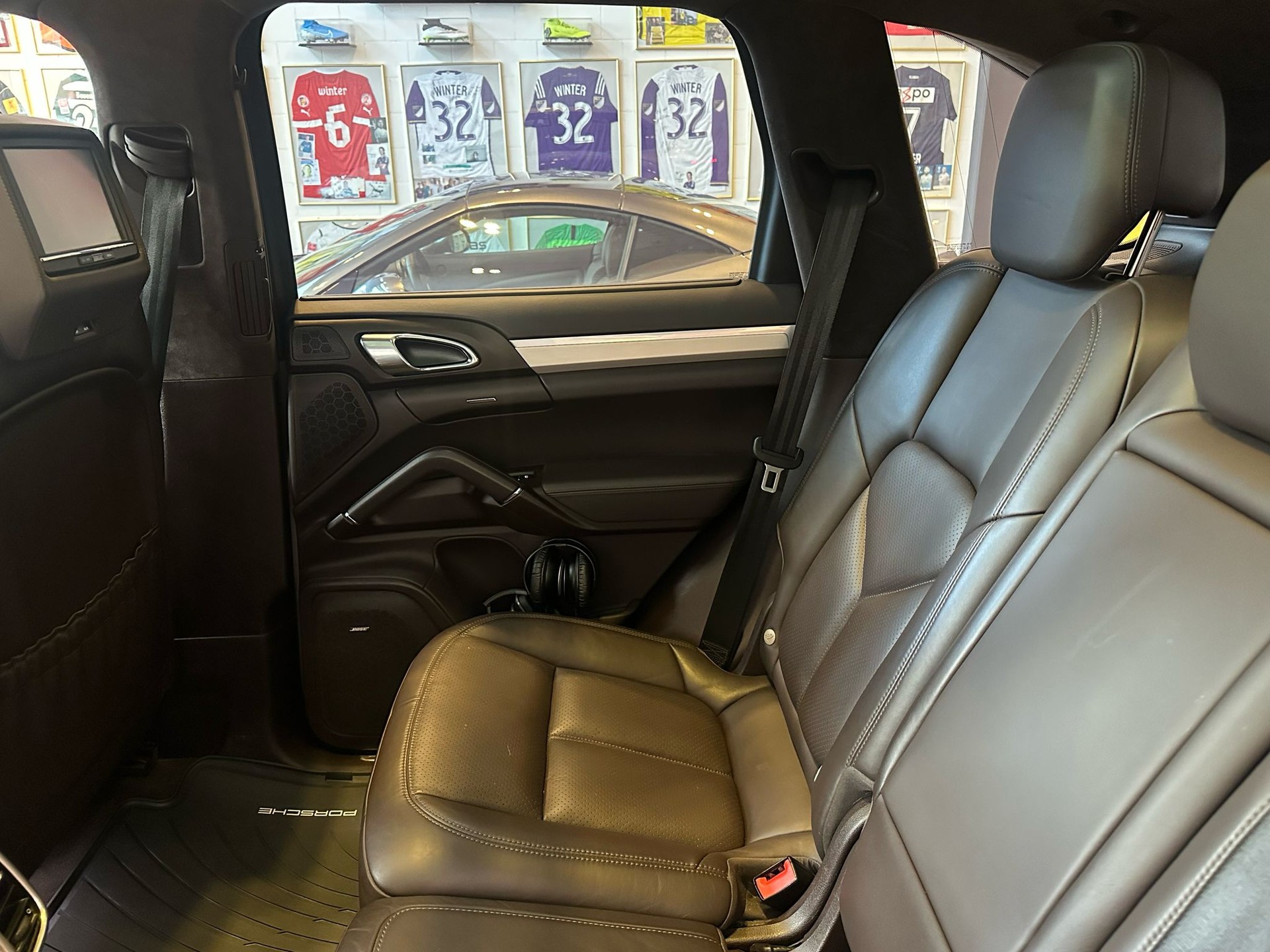 PORSCHE Cayenne Turbo-image-10